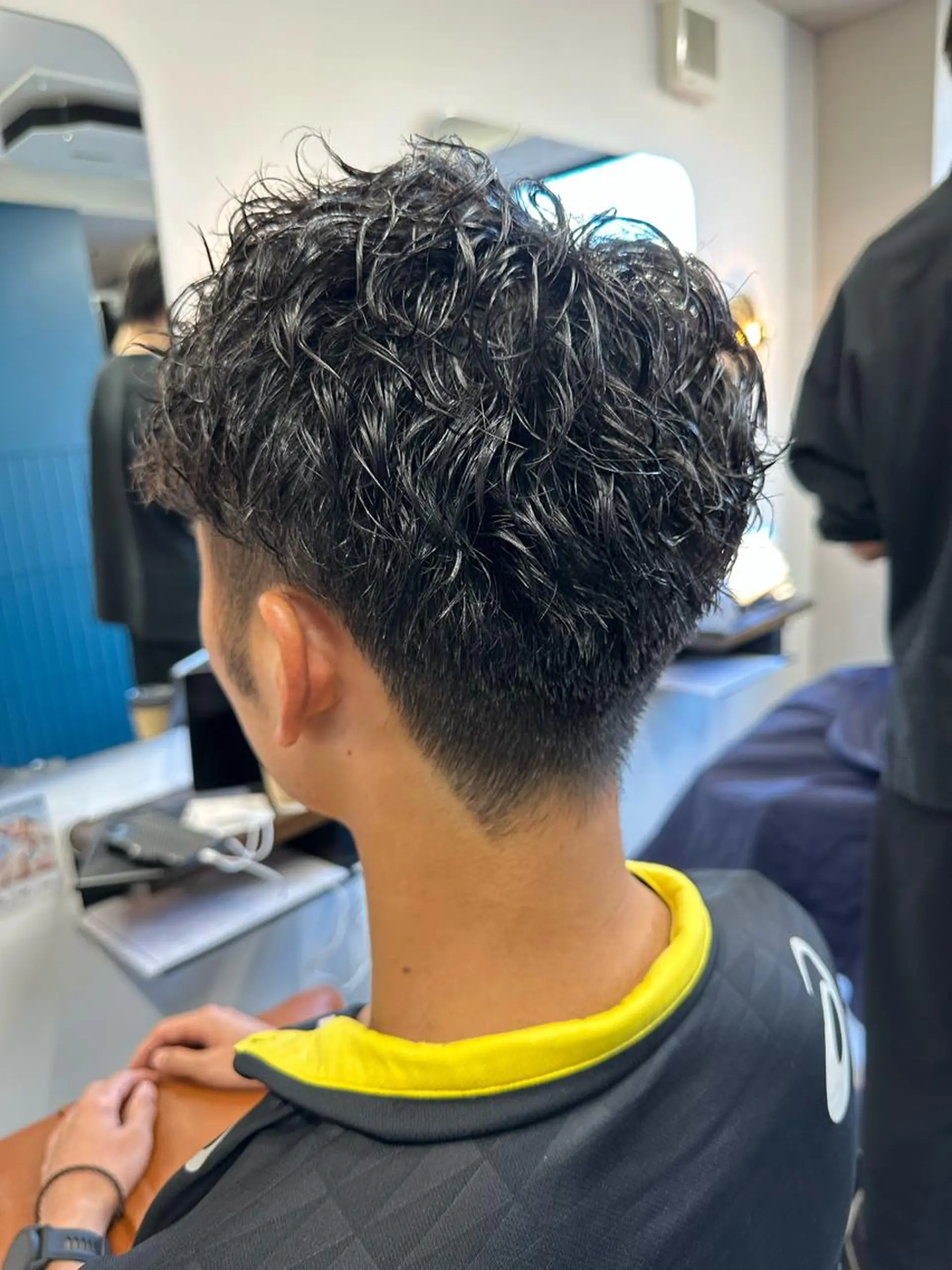 ショート パーマ メンズ 守屋 寿哉のヘアスタイル