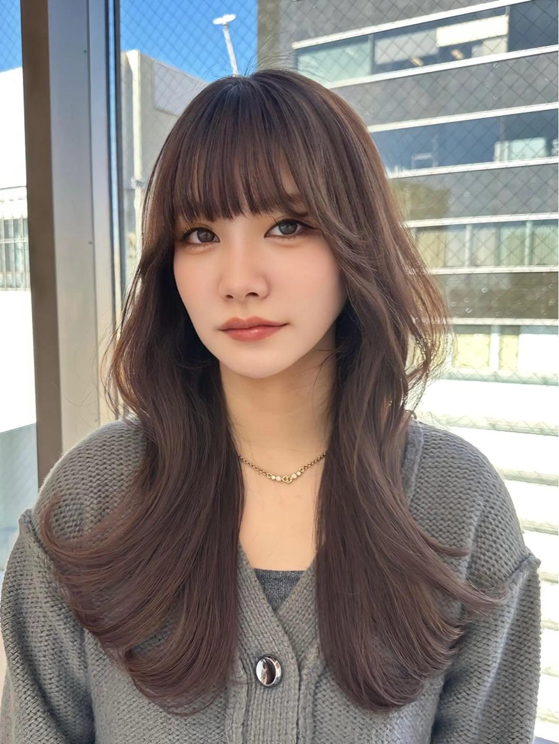 ミディアム カラー ヘアアレンジ エギョモリ 顔まわりレイヤー 顔周りカット ヨシンモリ 韓国風ヘア 顔周り特化/韓国ヘア /レイヤー/吉野幸大のヘアスタイル