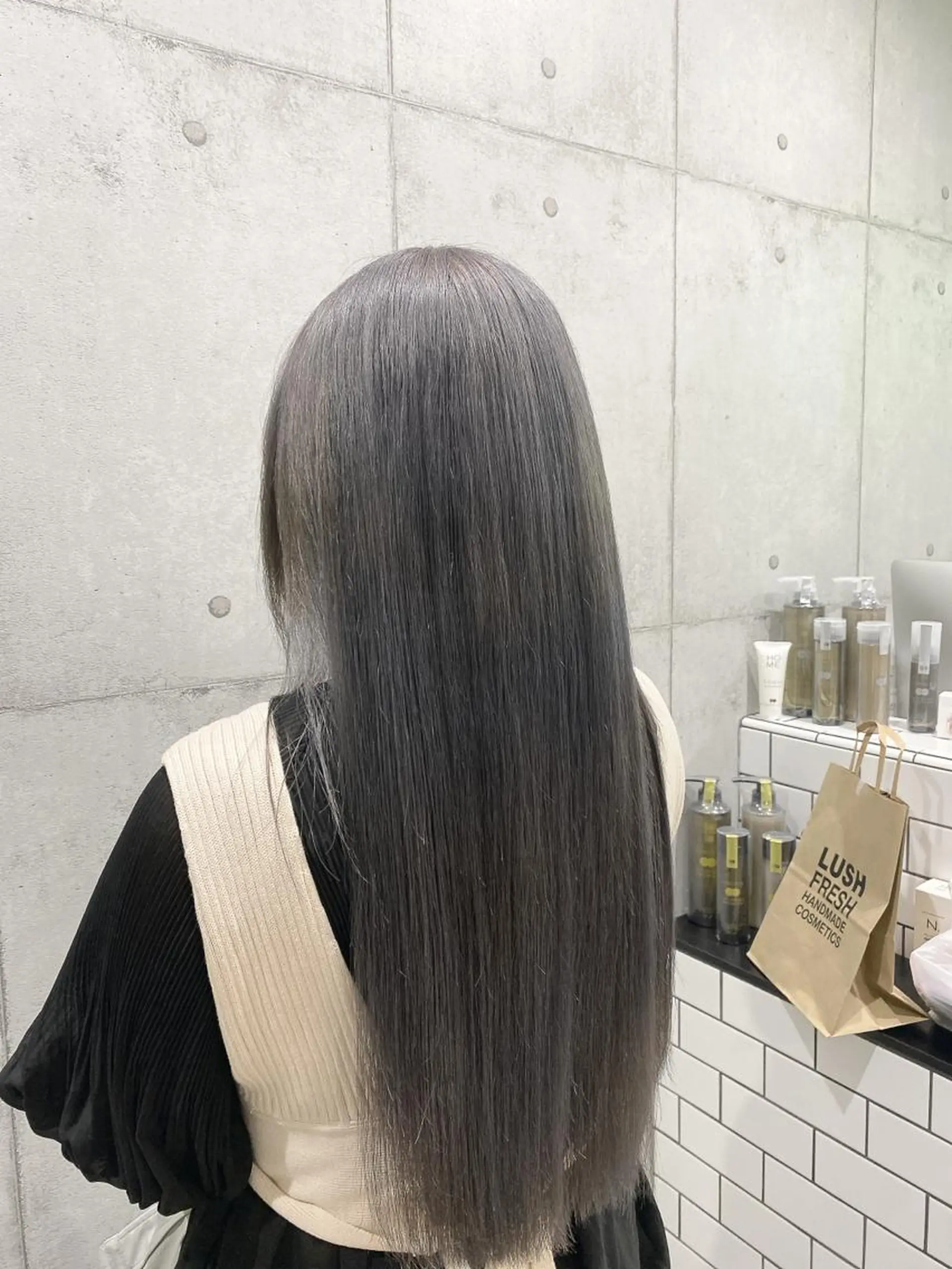 ロング カラー newi赤羽 HINATAのヘアスタイル