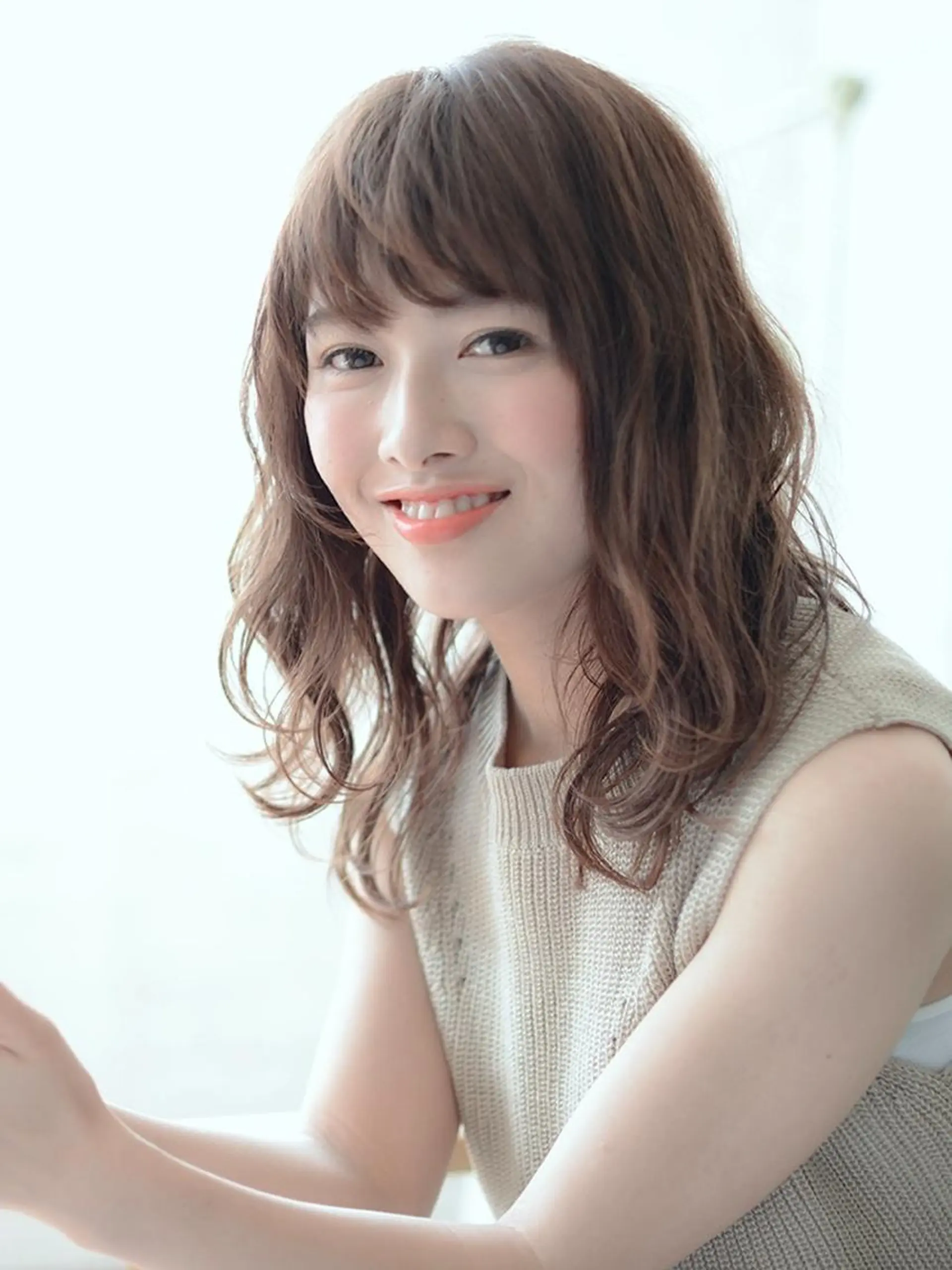 セミロング カラー パーマ 黒川 真実のヘアスタイル