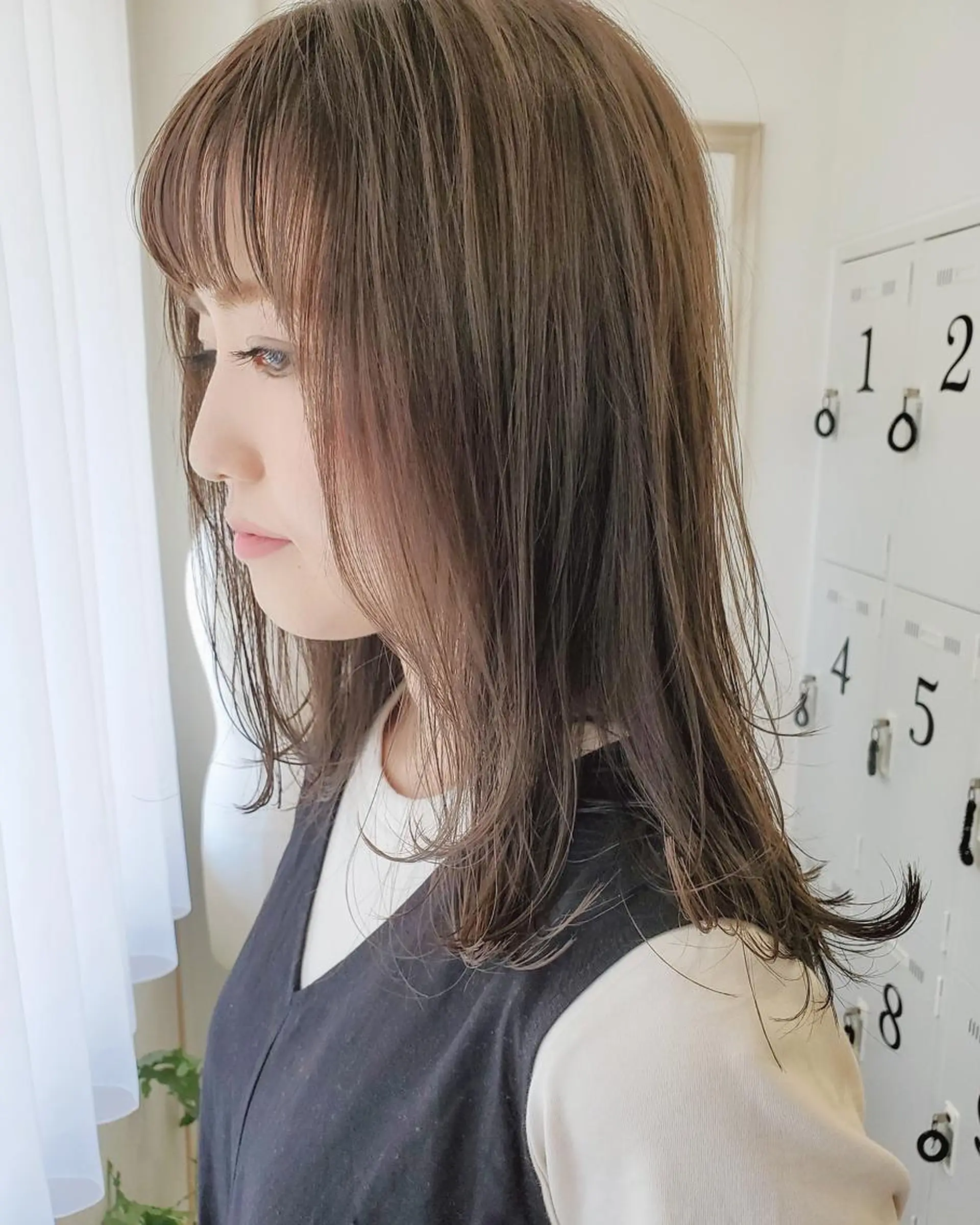 ミディアム カラー レイヤーカット belta 姫路山吹 カラーモデル募集のヘアスタイル