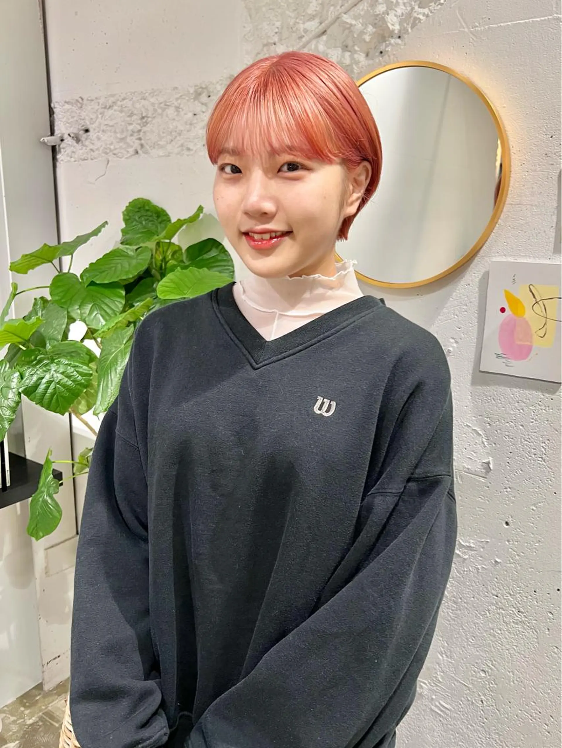 ショート カット 石井 菜々のヘアスタイル