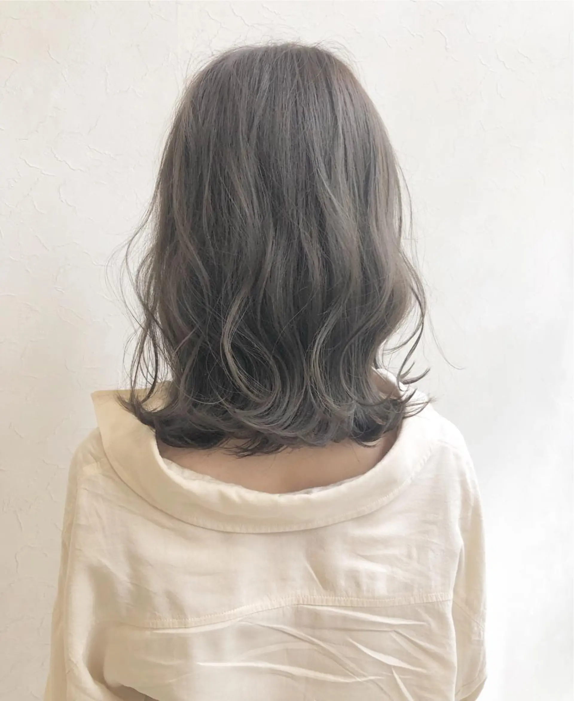 ミディアム カラー nakahara madokaのヘアスタイル