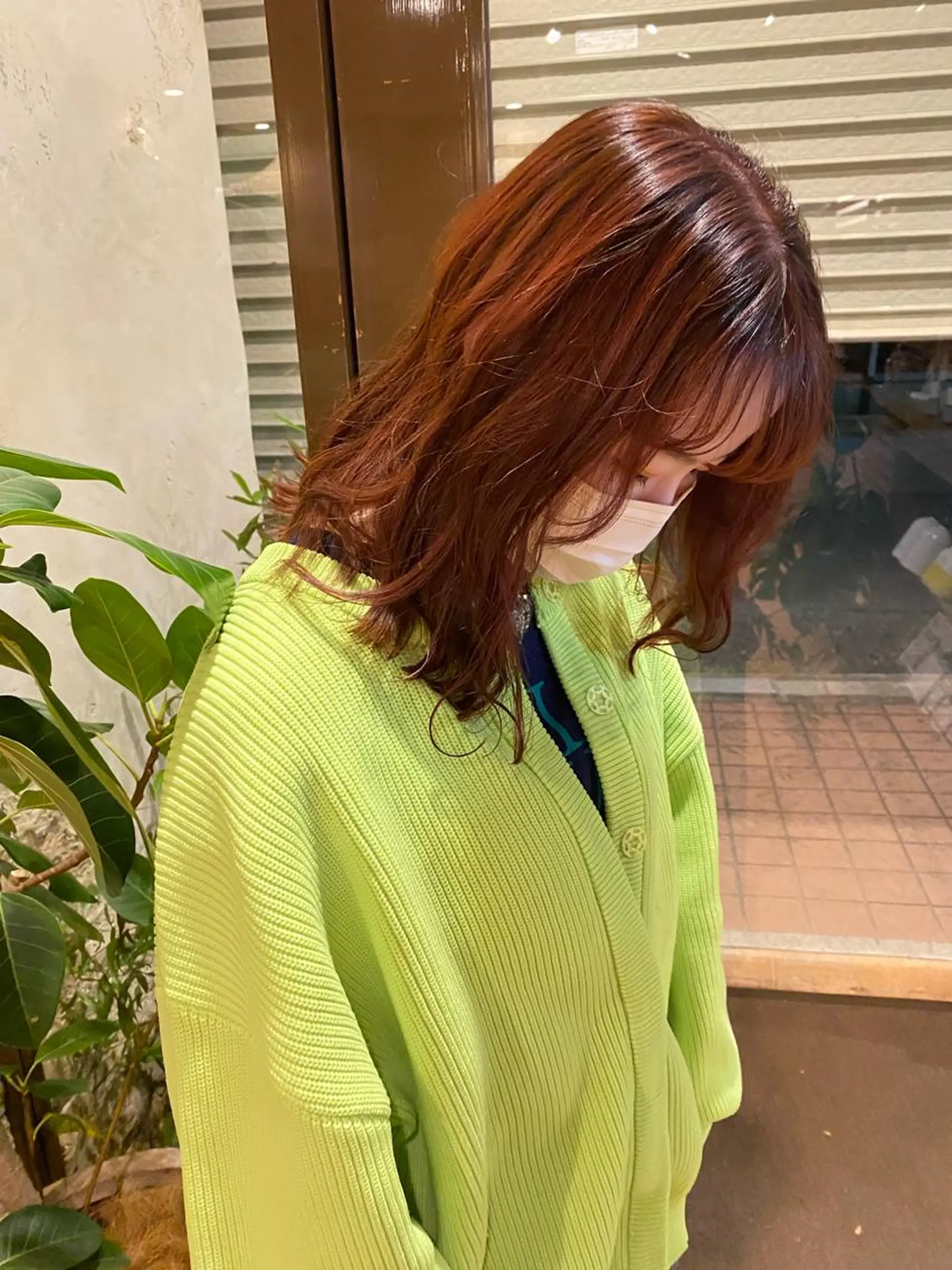 カラー 松谷 美和のヘアスタイル