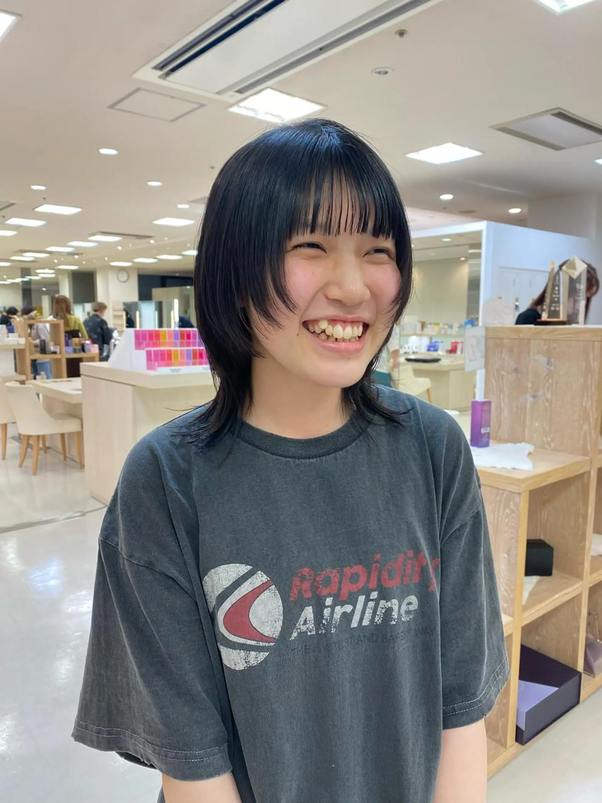 ミディアム ミディアムレイヤー 顔まわりレイヤー 韓国風ヘア レイヤーカット ウルフカット カット 縮毛矯正 レイヤー/ウルフ🤎 mayo.のヘアスタイル