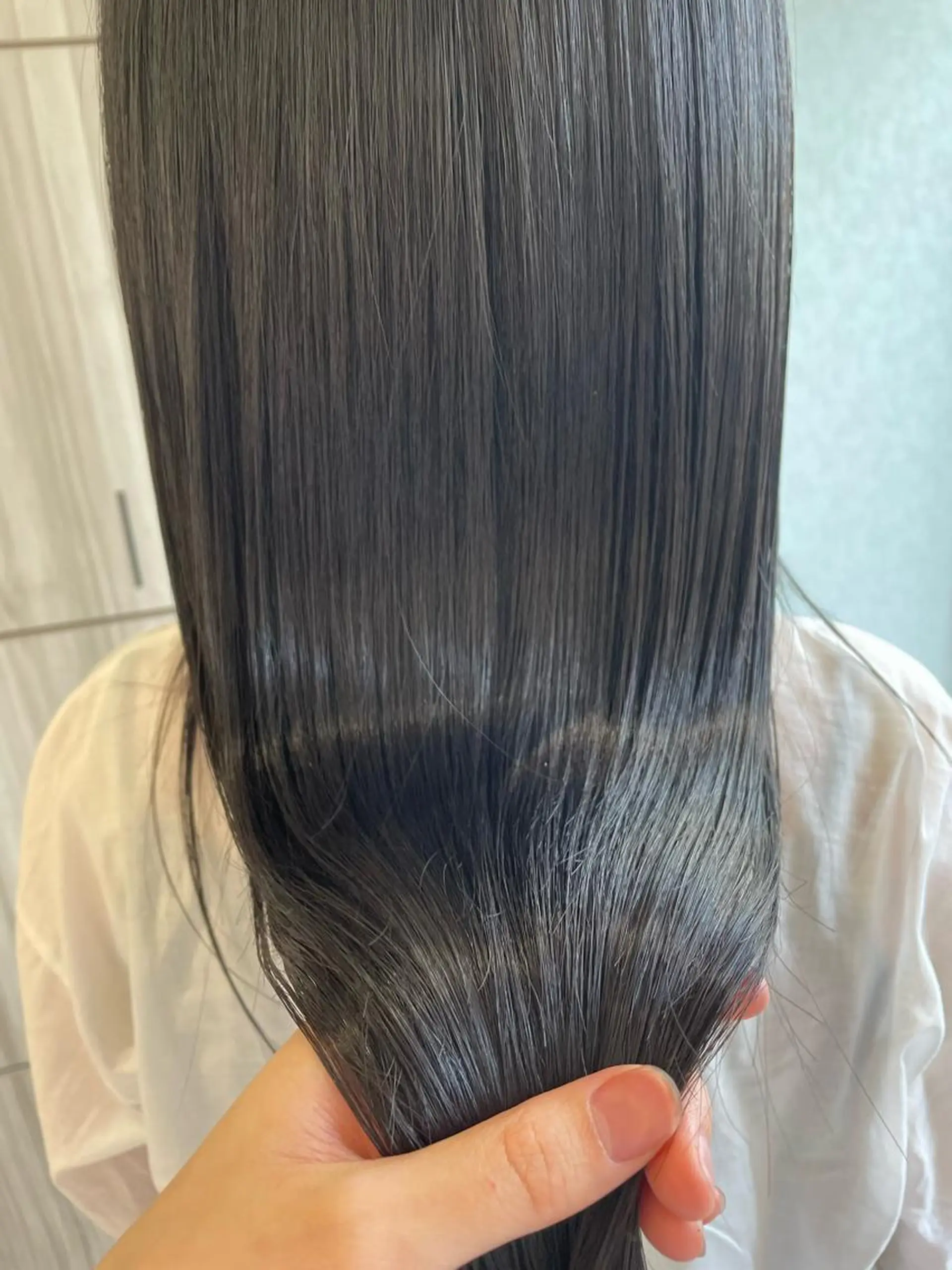 セミロング karin/インナー カラー/北名古屋市のヘアスタイル