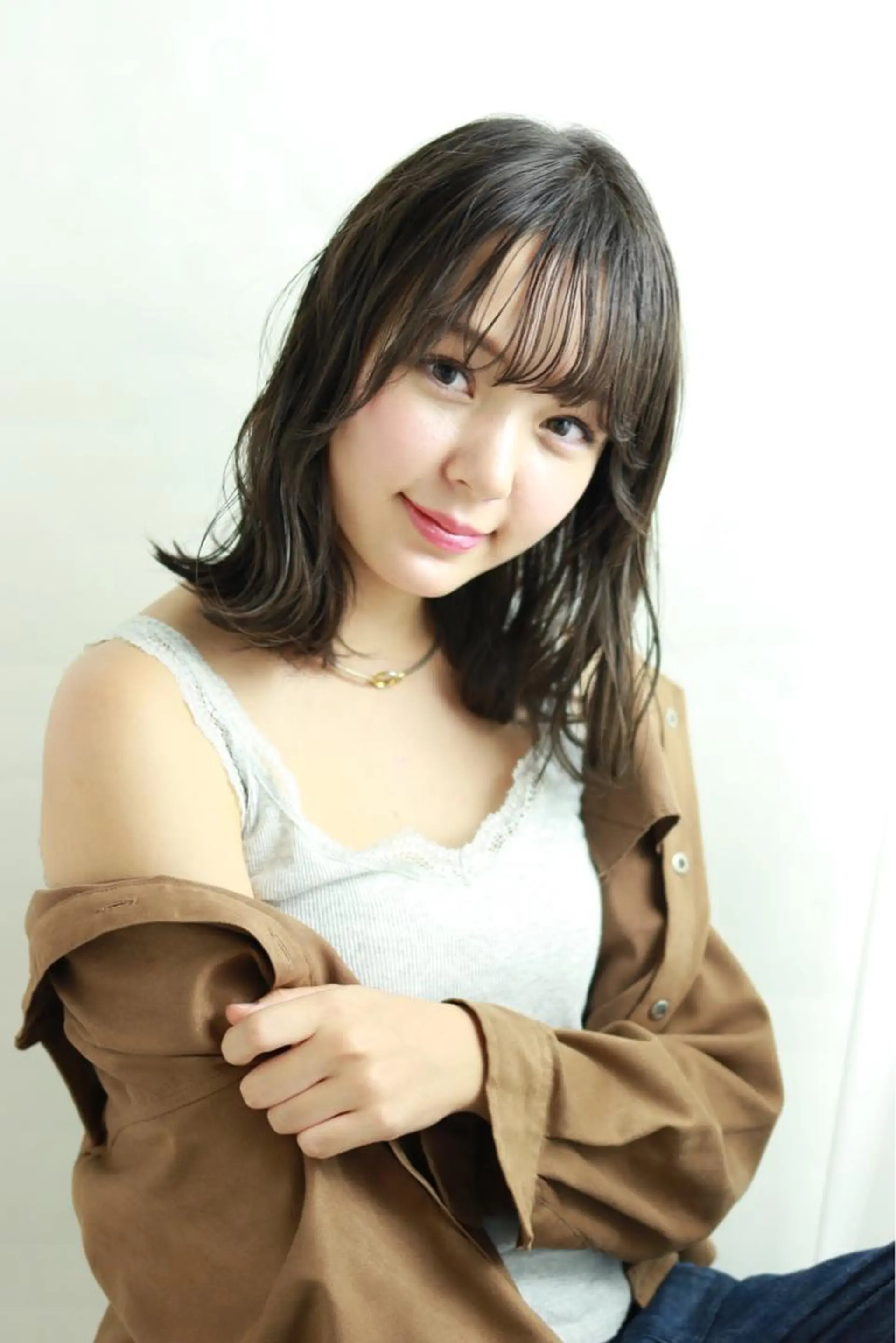 ミディアム カラー カット ヘアカラー トリートメント 齋藤 咲のヘアスタイル