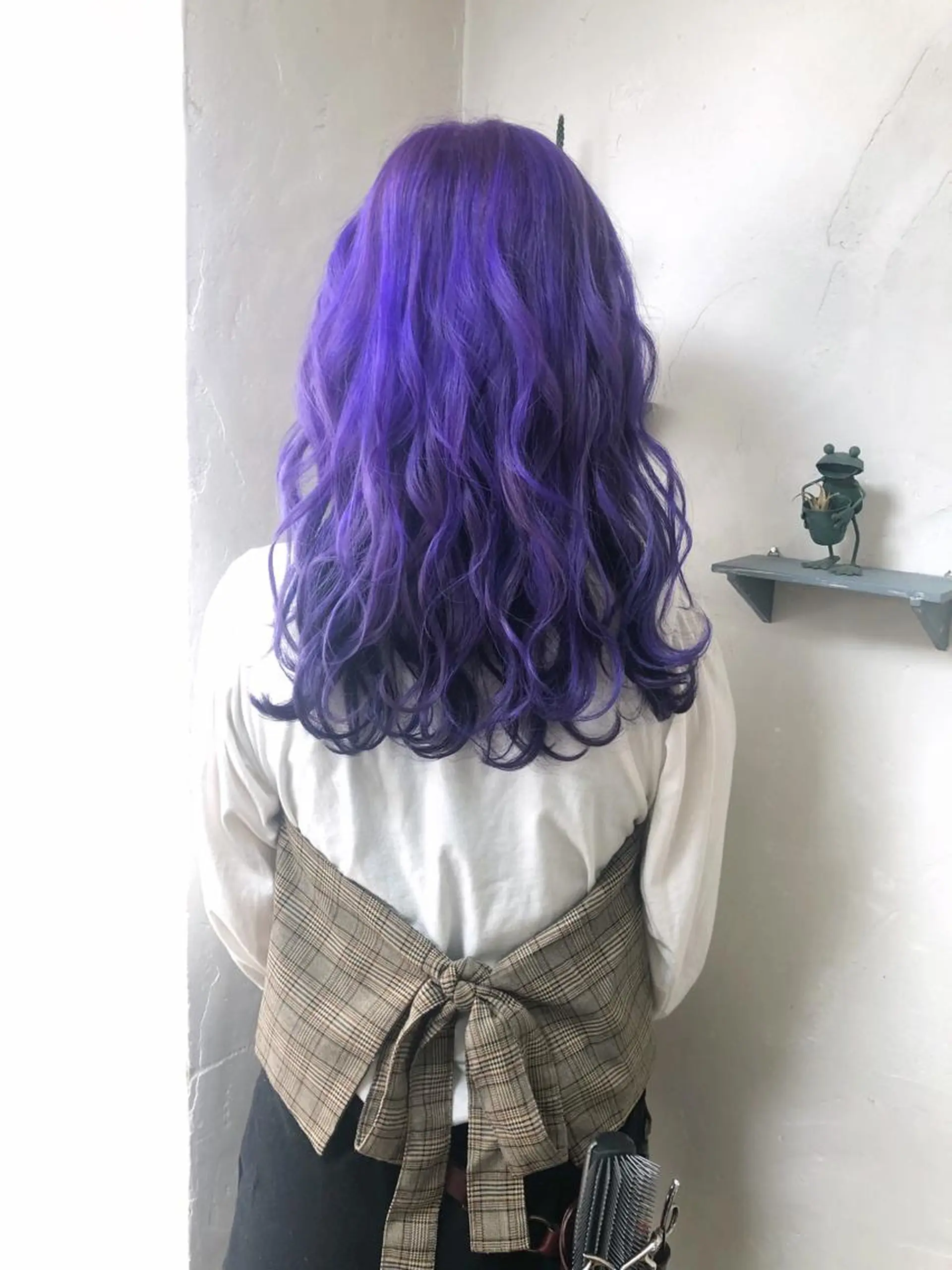 セミロング カラー パーマ ヘアアレンジ ヘアカラー トリートメント 推し活専用 【派手髪】飯野ゆかりのヘアスタイル