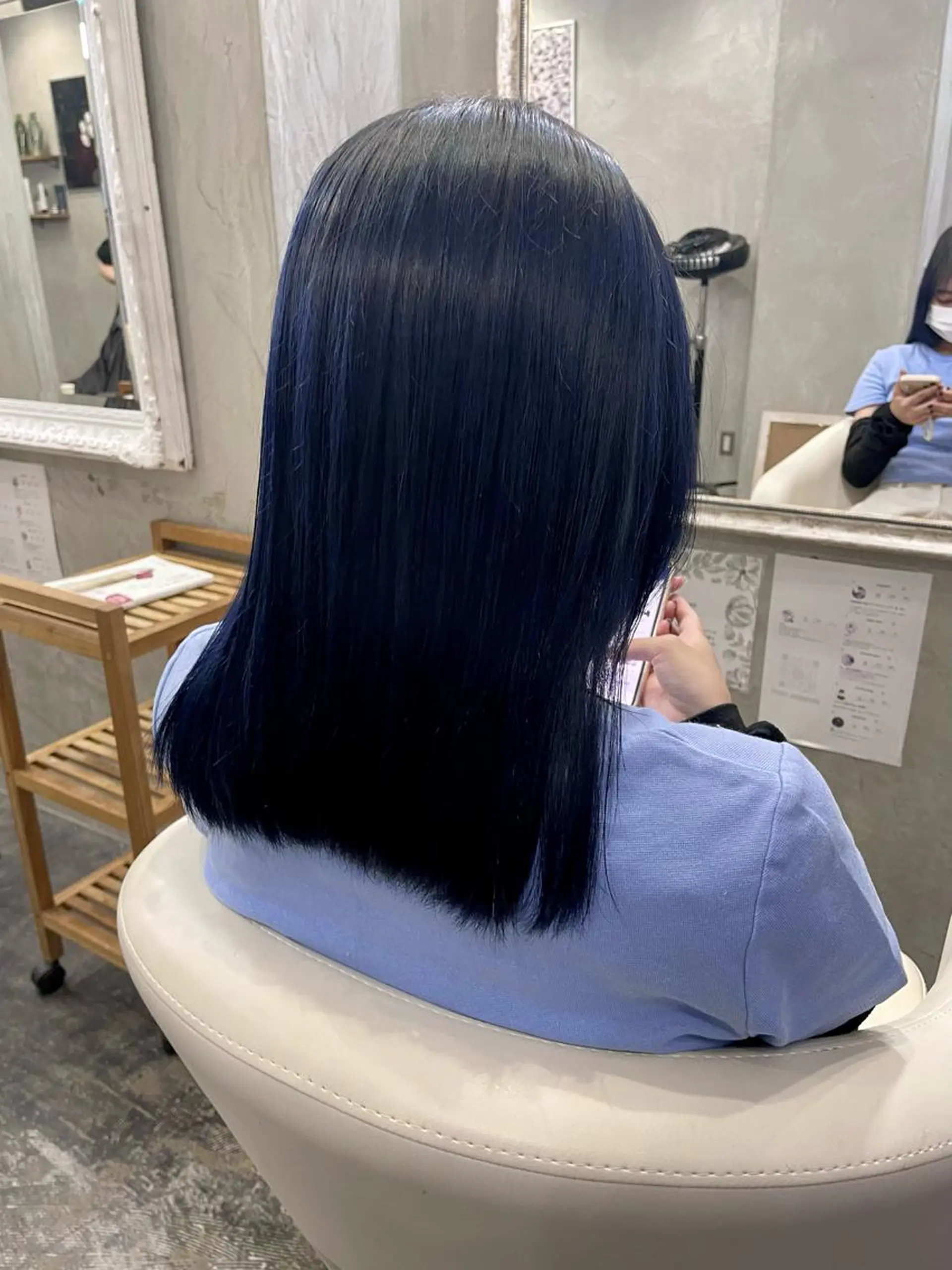 カラー ブルーカラー MaisonHALU 松浦光咲のヘアスタイル