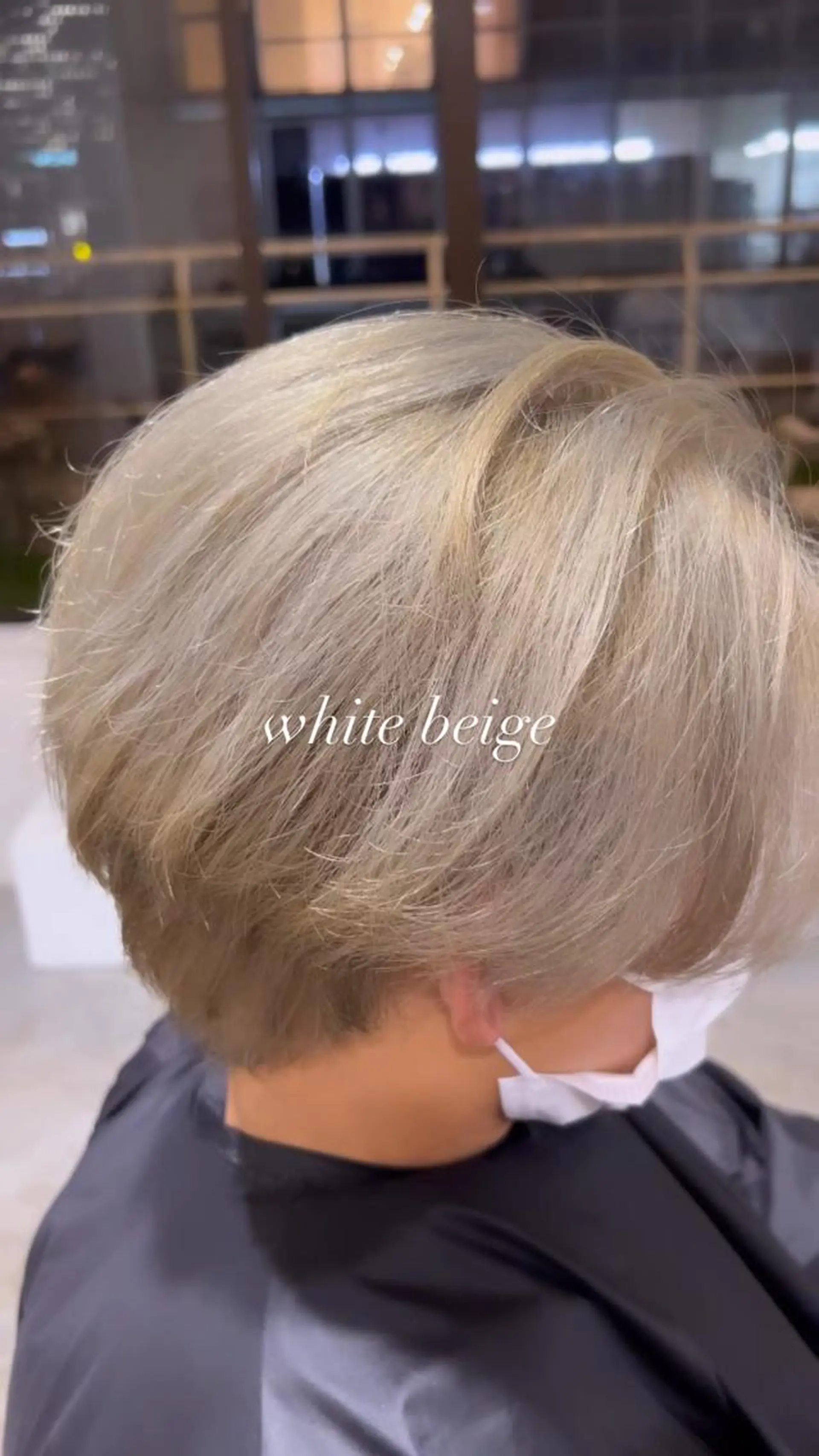 カラー メンズ ベージュカラー ホワイトベージュ オカベ ショウマのヘアスタイル