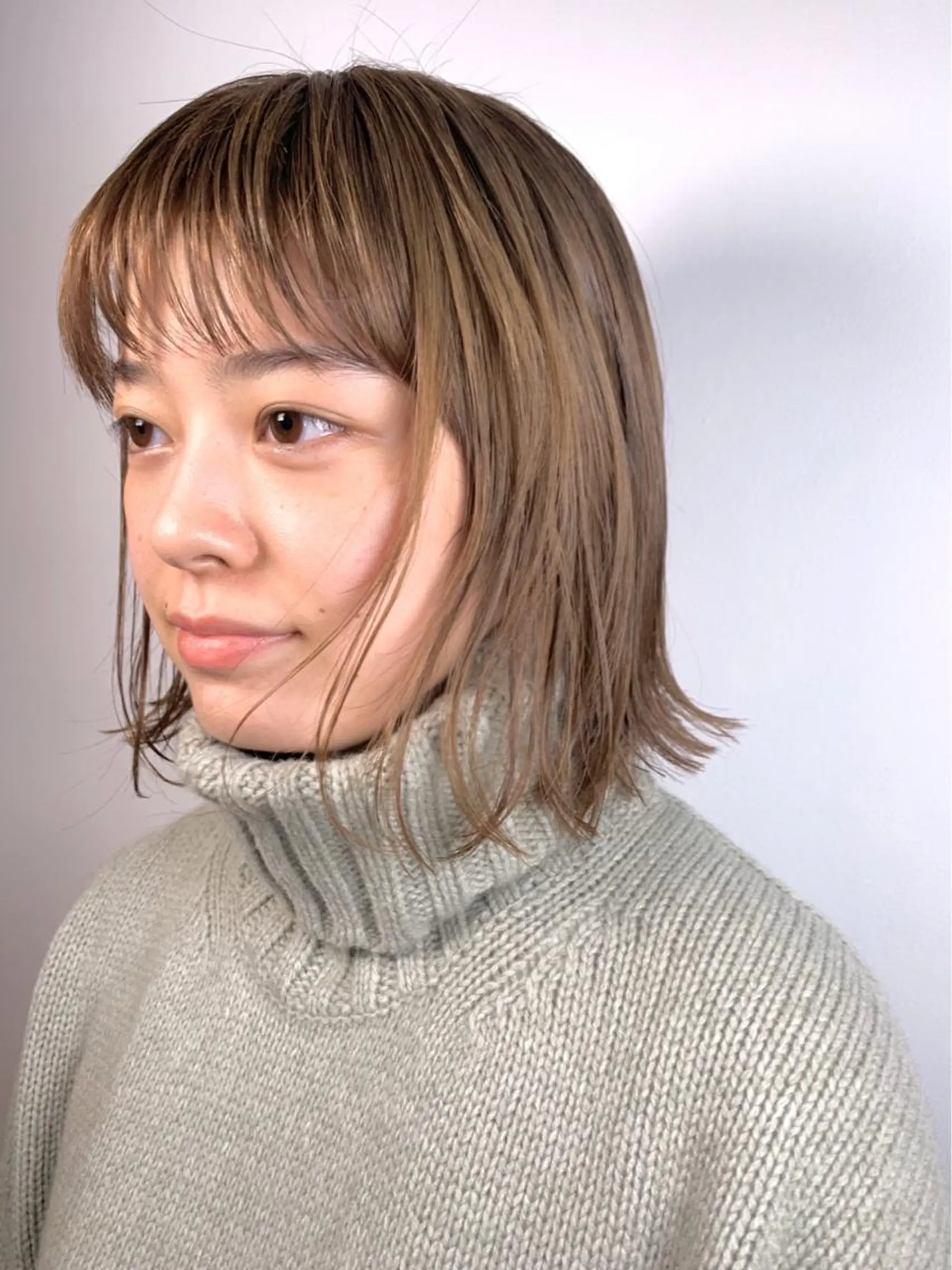 ミディアム カラー カット ヘアカラー トリートメント よしだ とおいのヘアスタイル