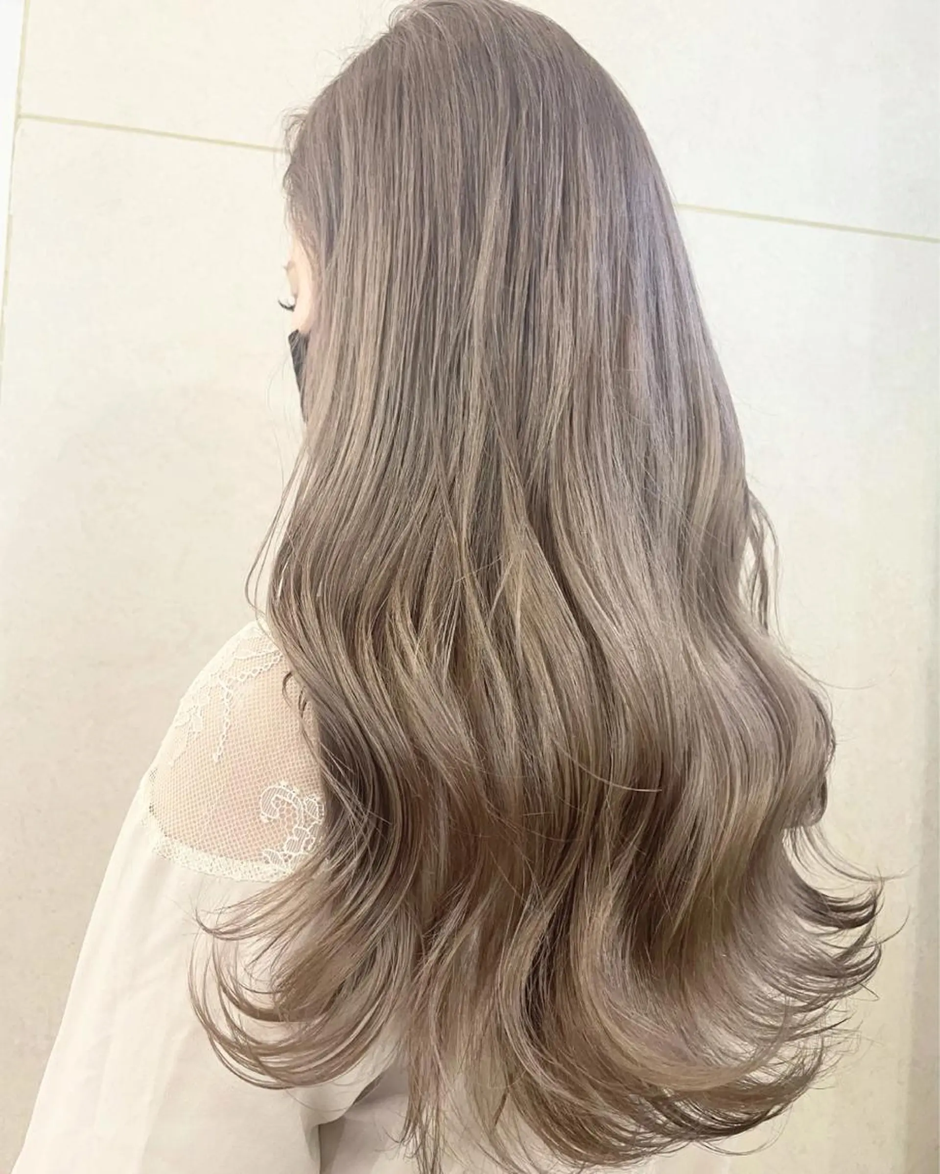 セミロング カラー ヘアアレンジ メンズ シールエクステ メンズバレイヤージュ メンズブリーチ メンズハイライト メンズインナーカラー 🦋高瀬寛菜🦋 韓国/ブリーチのヘアスタイル