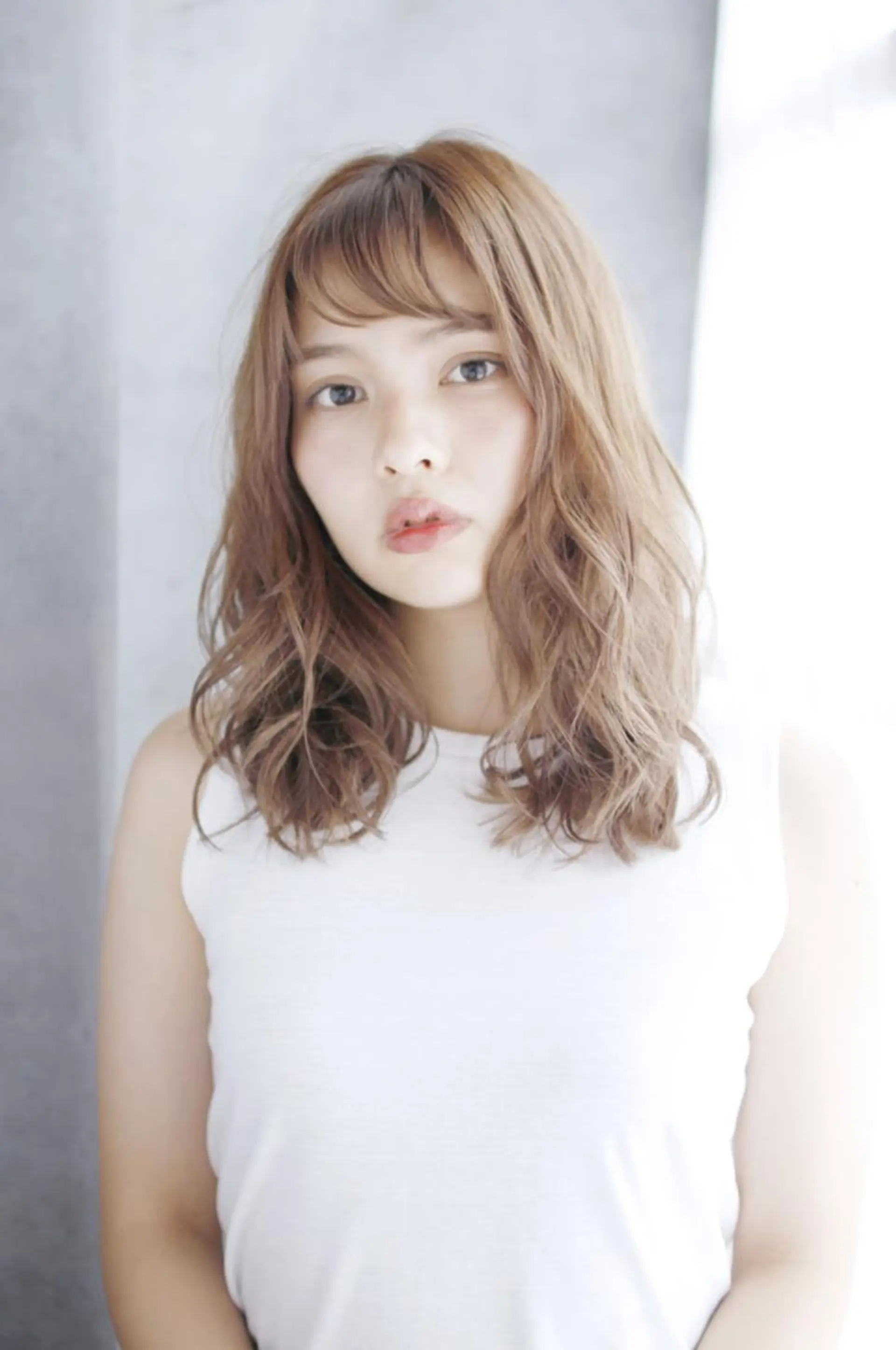 ロング カラー ヘアカラー あずまぐち めぐみのヘアスタイル