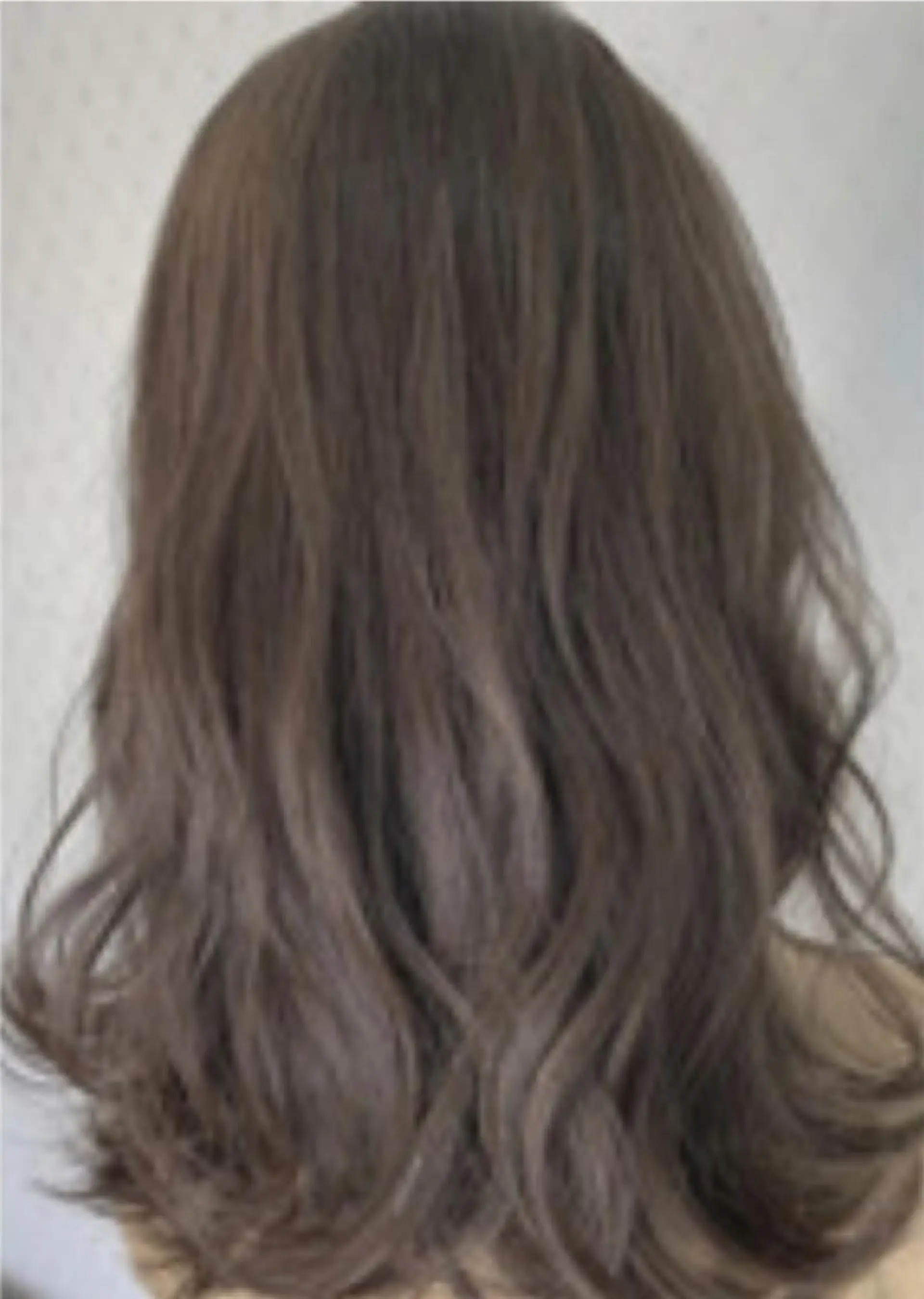 セミロング カラー アディクシーカラー 透明感カラー 仲宗根 綾のヘアスタイル