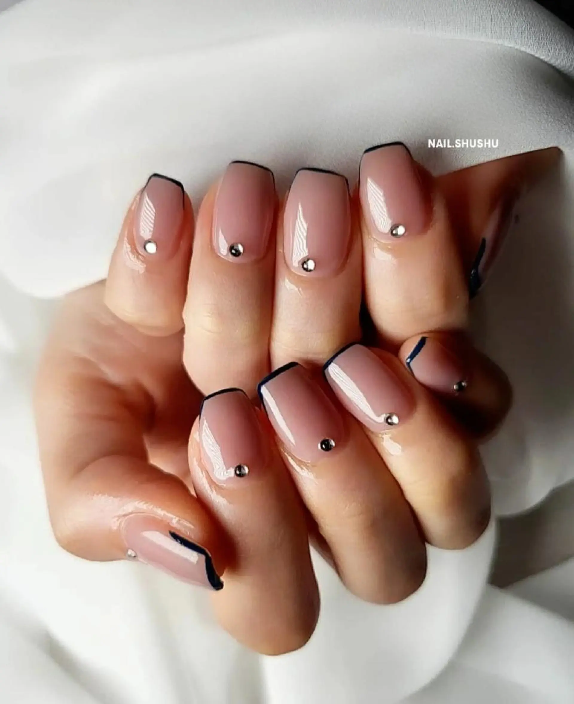 ネイル 持ち込み ニュアンスネイル ワンカラーネイル シンプルネイル 春ネイル 3dパーツ/流行り 👧shushu❤️のネイルデザイン