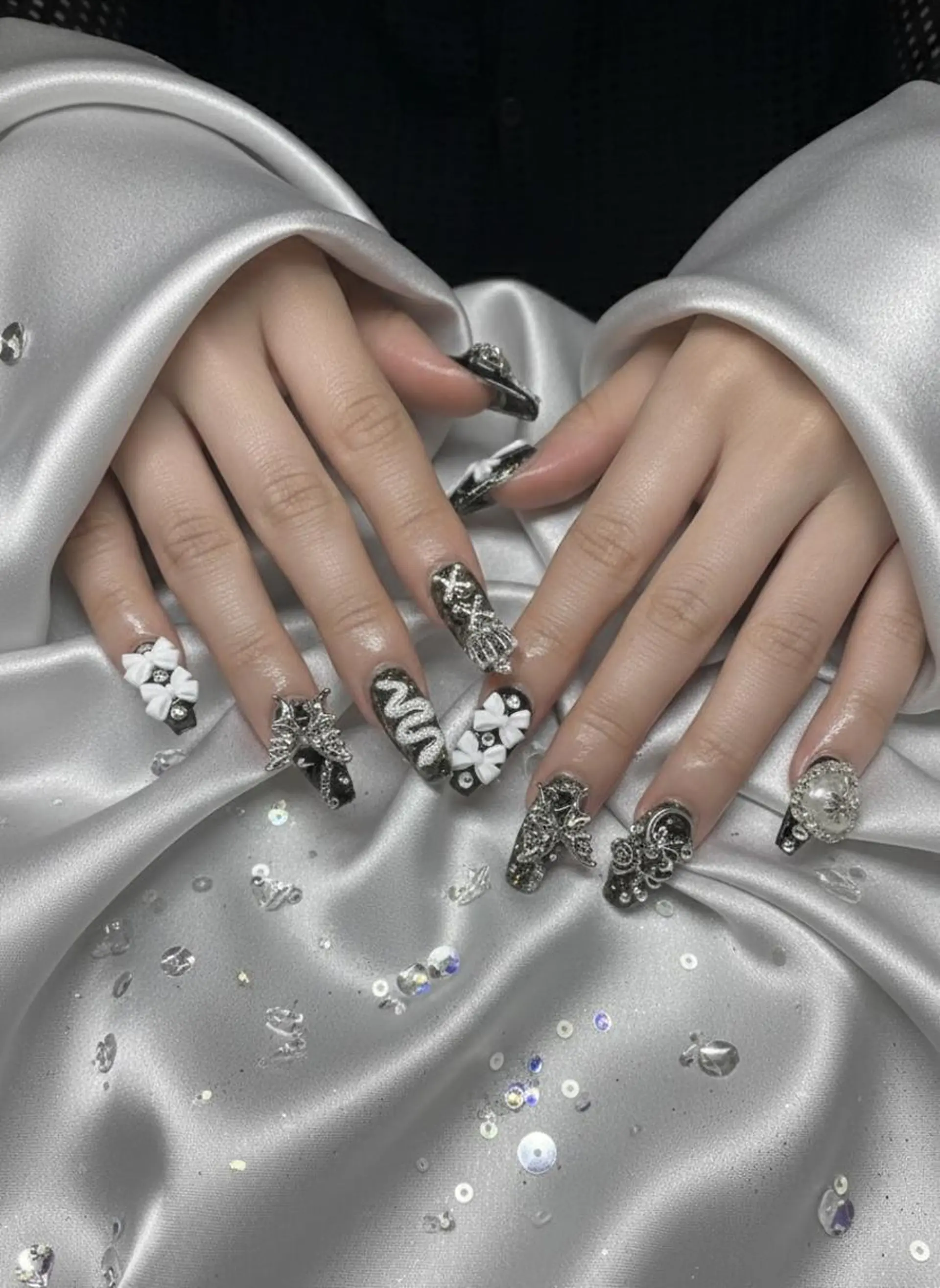 ネイル ハンドネイル 24時間営業 UNABOMBAのネイルデザイン