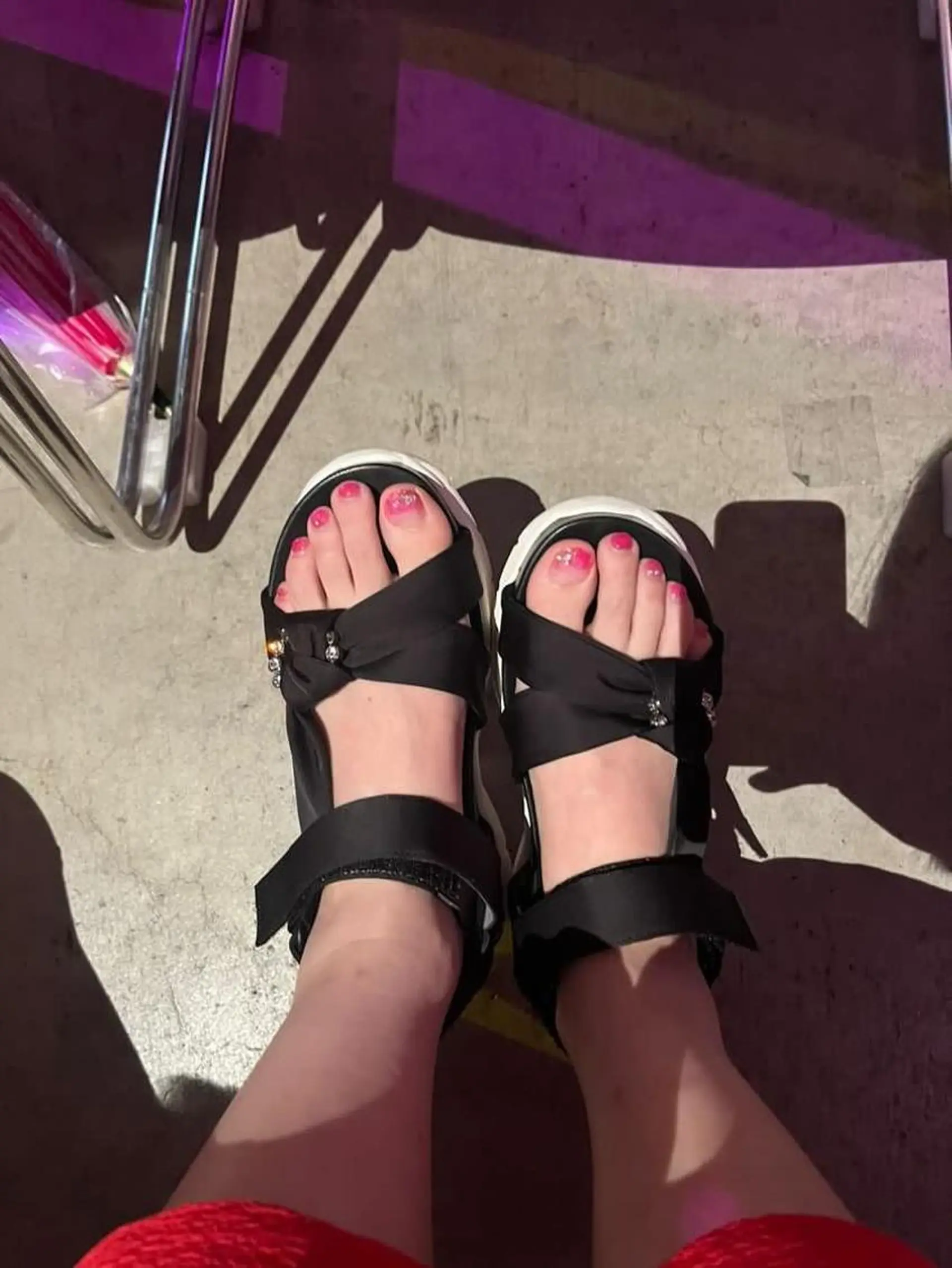 ネイル グラデーション ラメ(グリッター) ラメグラデーション マジョリカ ブルーのネイルデザイン