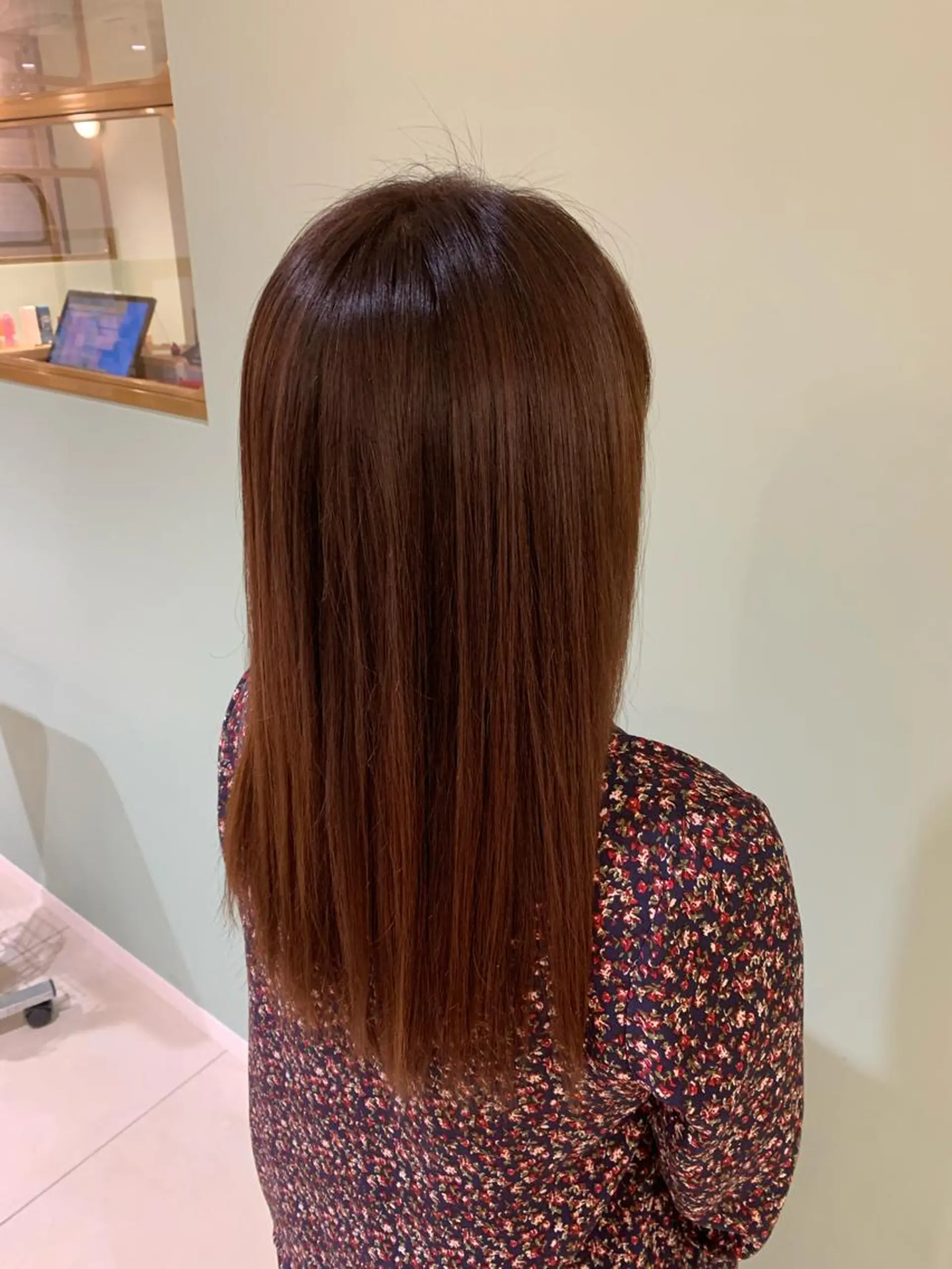 セミロング 縮毛矯正 髪質改善　鈴木のヘアスタイル