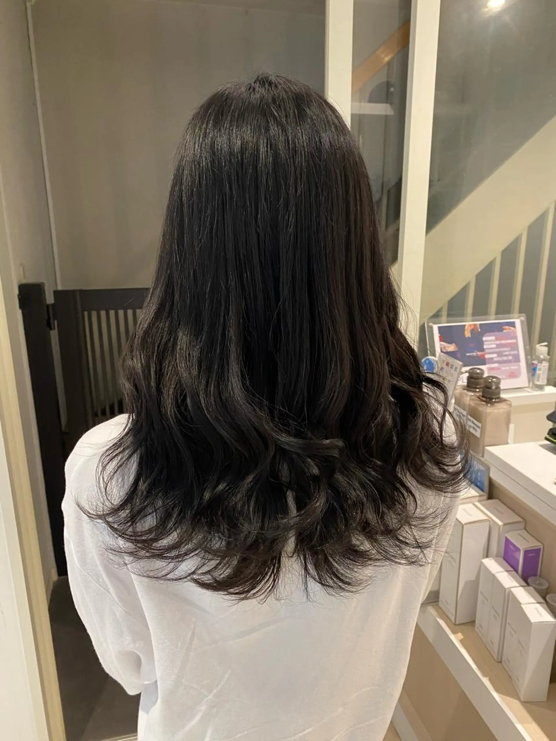 セミロング 🌈評価No.1🌈 艶髪カラー❌エクステのヘアスタイル