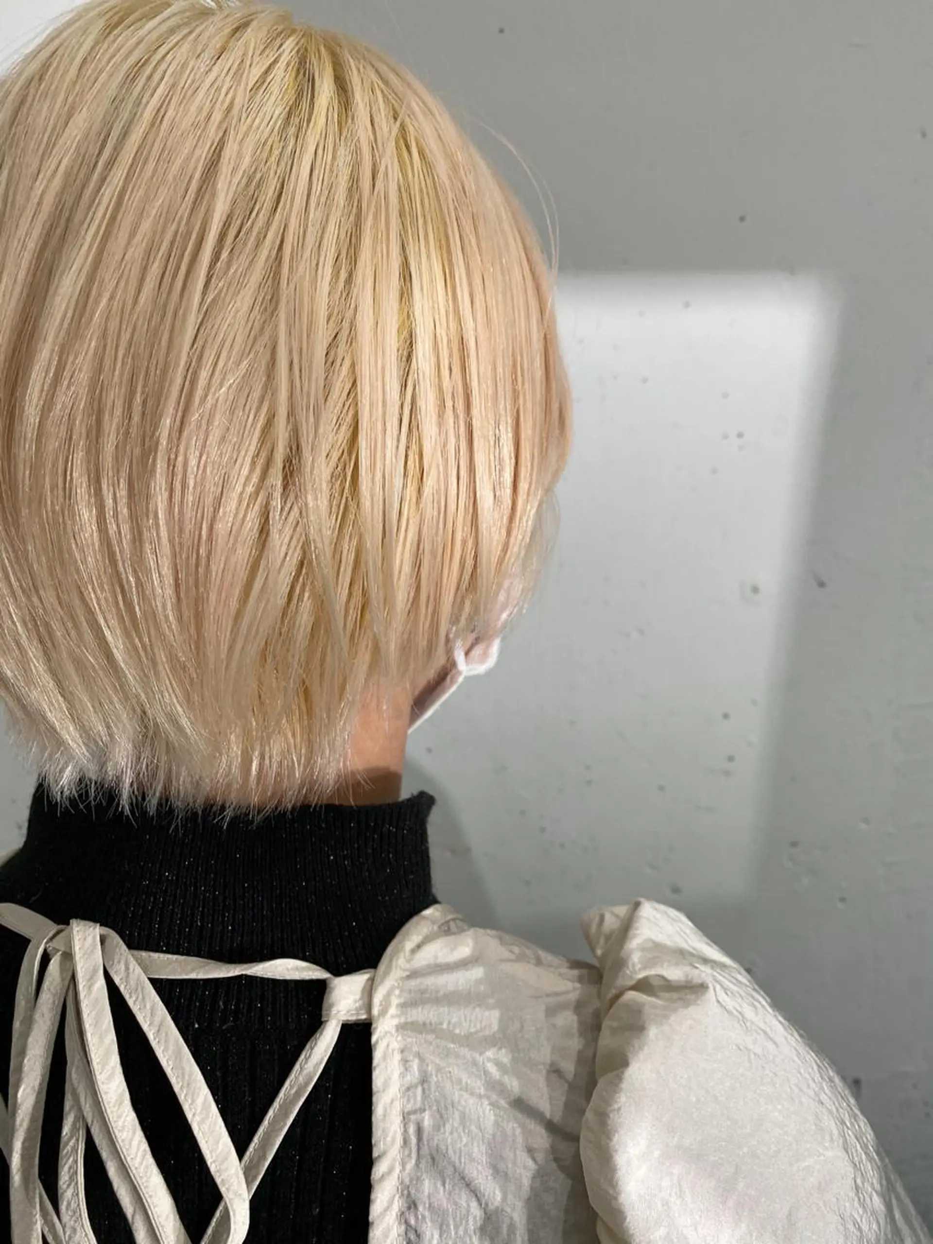 ショート カラー ハイトーンカラー yiye 青山所属・無料カットモデル募集 🌱ひょうがのヘアスタイル