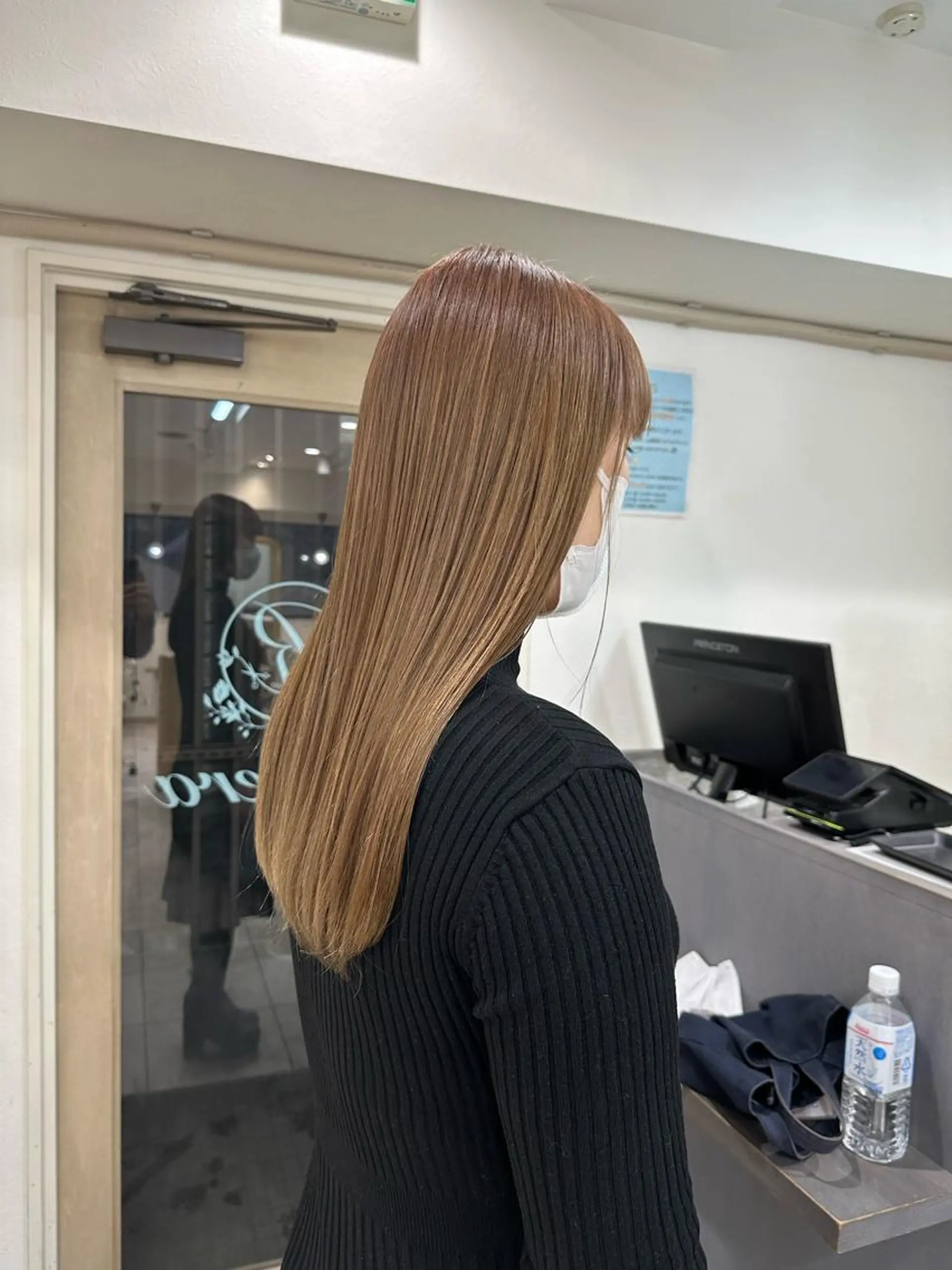 セミロング cinq PROJECT所属・ミルクティーベージュ /三村克彦のヘアスタイル