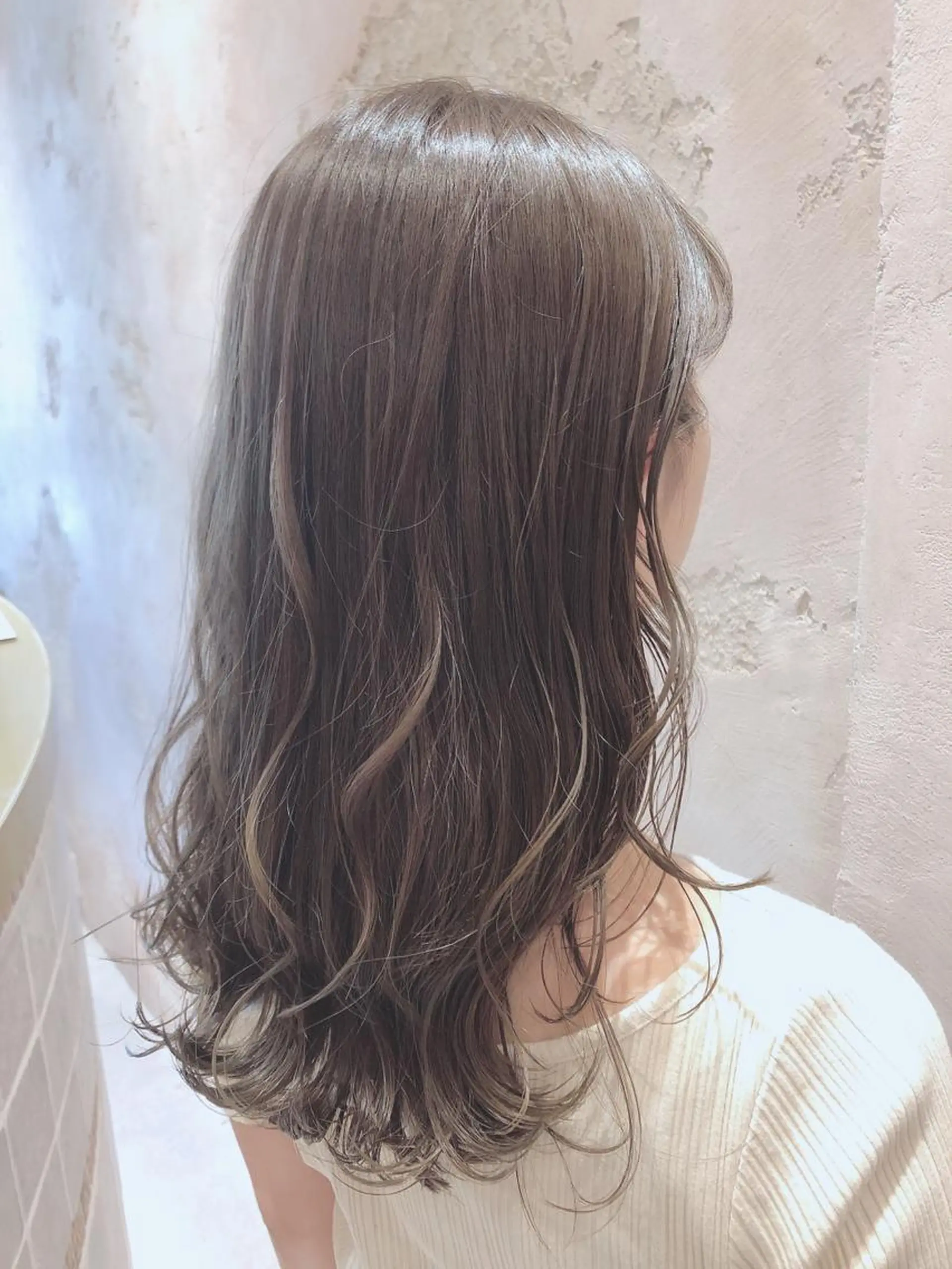 ミディアム クリスマス カット ヘアカラー トリートメント 代表山口ひな 髪質改善のプロのヘアスタイル