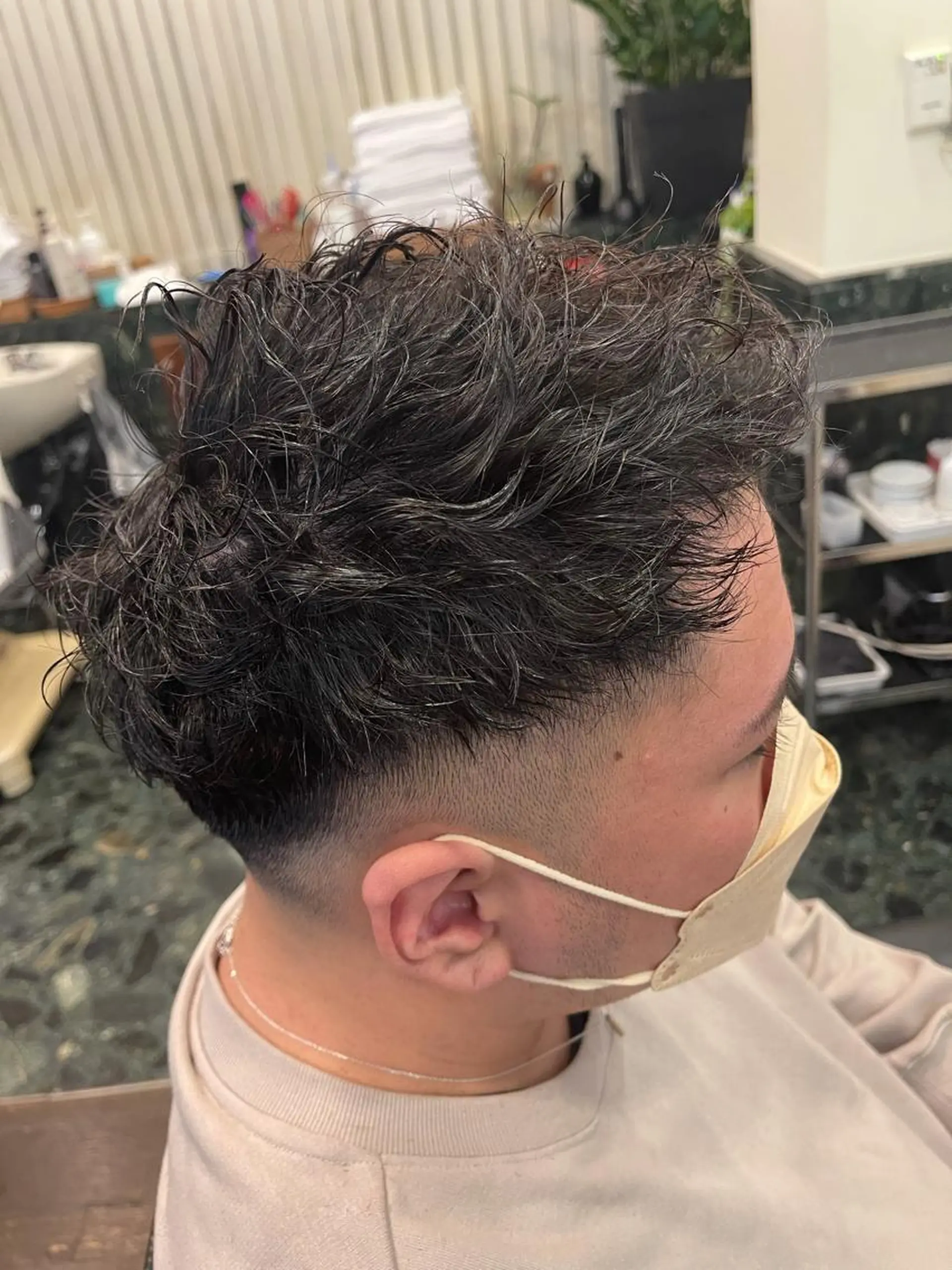 ショート メンズ カット パーマ peakshair所属・髪質改善/メンズパ ーマ𝒀𝑼𝑻𝑶のヘアスタイル