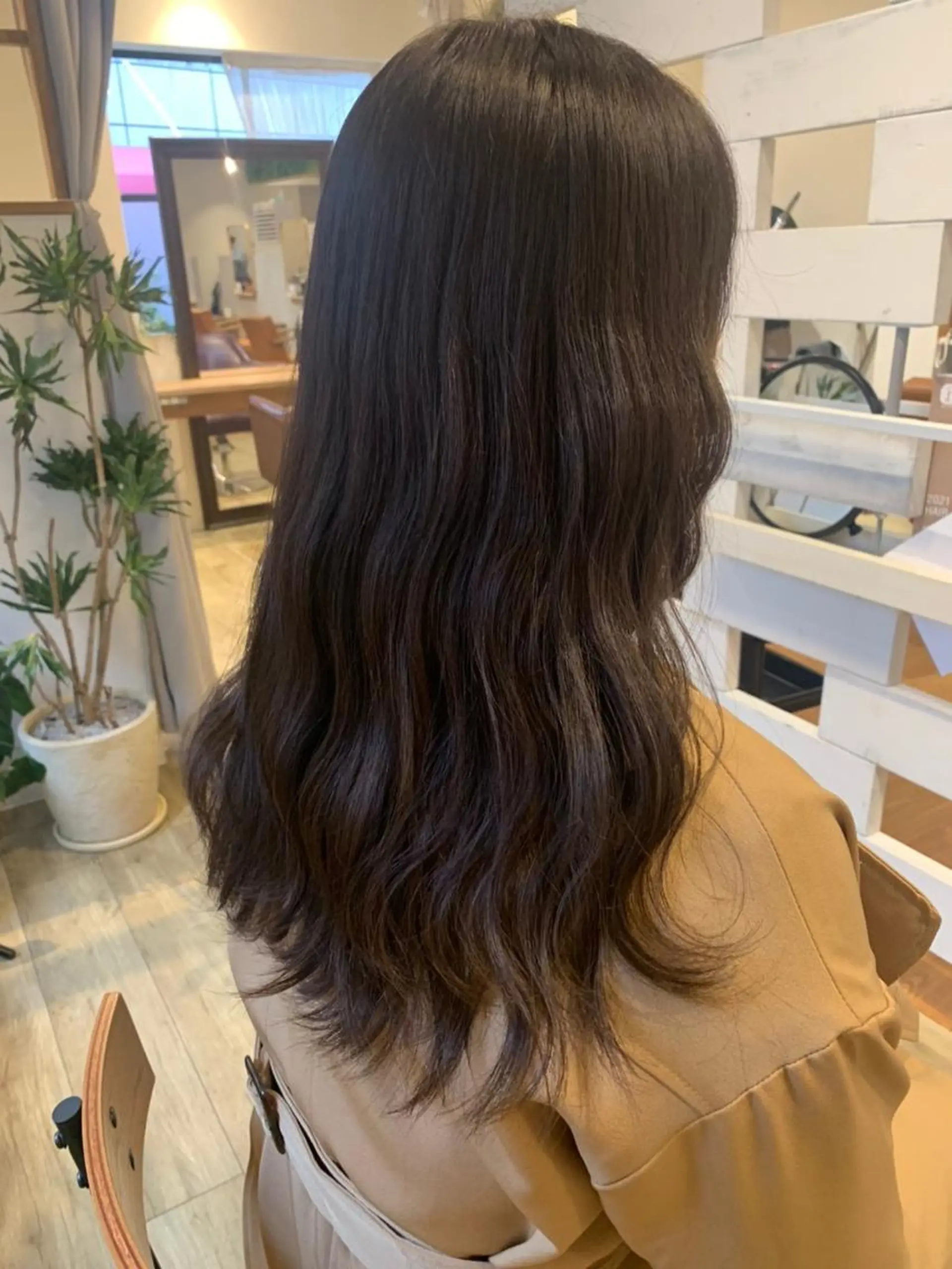 ロング chill out 塚口本町店のヘアスタイル