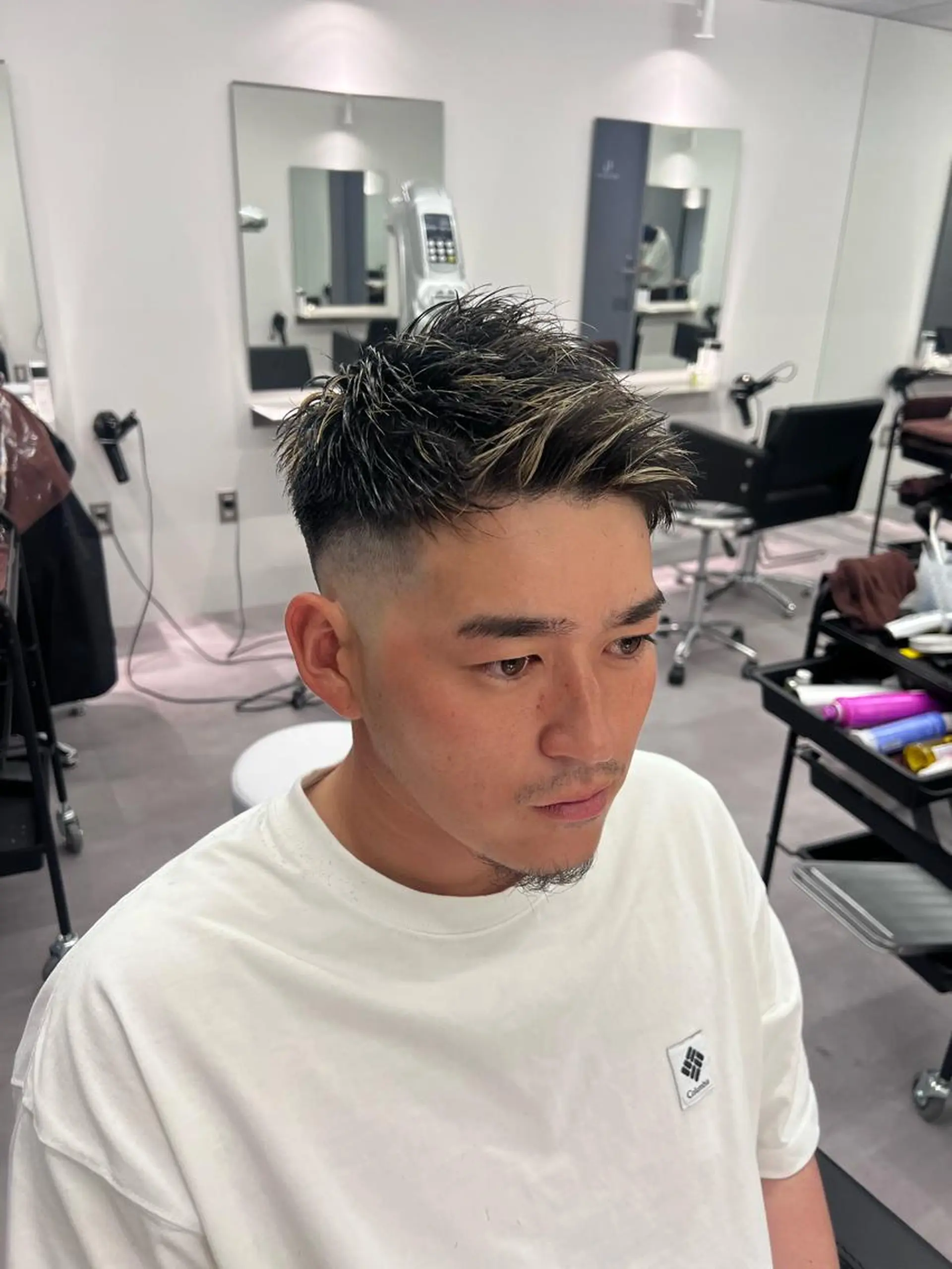 カラー メンズ R/🤎 パーマ＆ブリーチ🔥のヘアスタイル