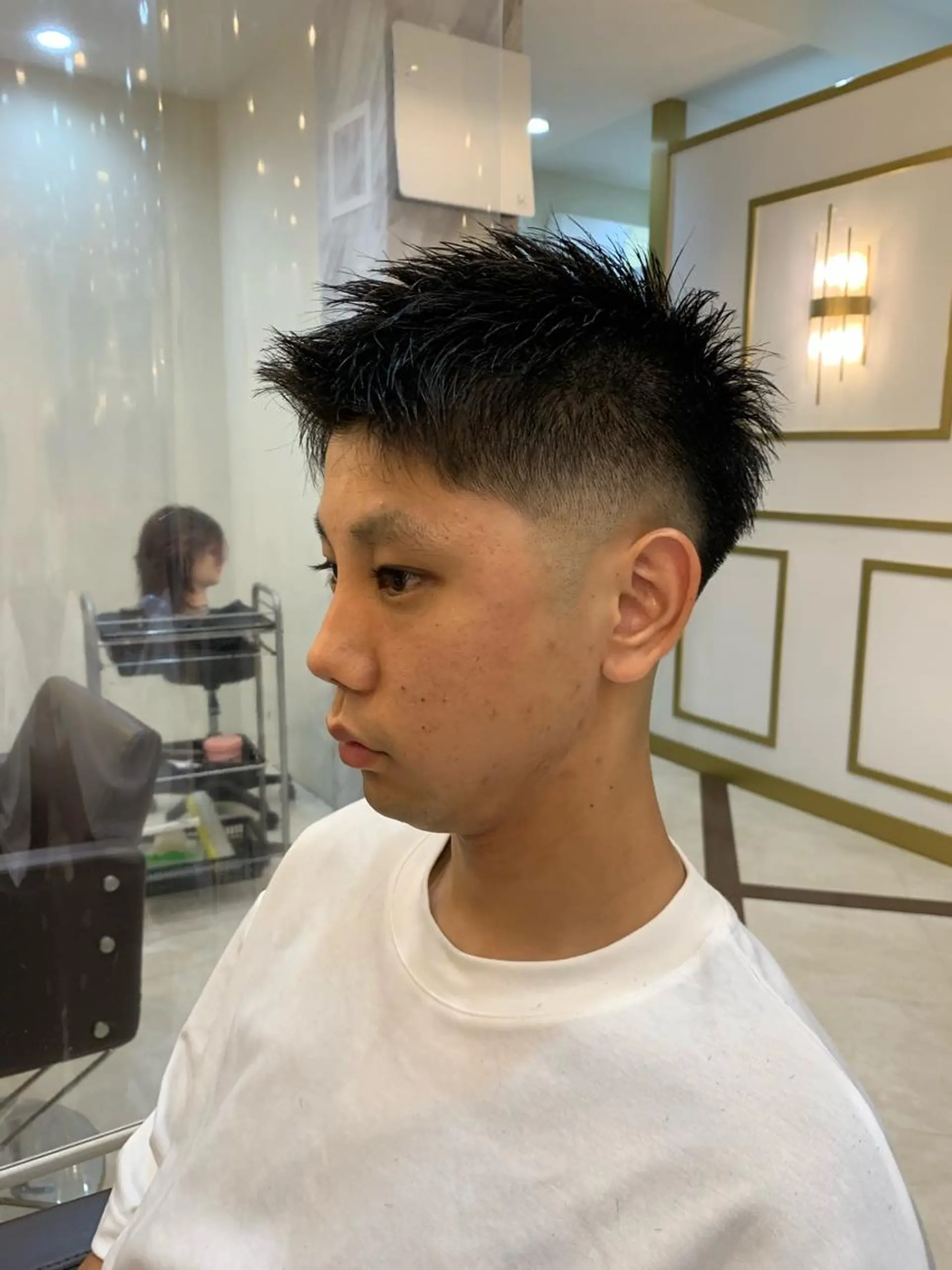 メンズ フェードカット スキンフェード REM_aokijima所属・土屋 竣奨のヘアスタイル