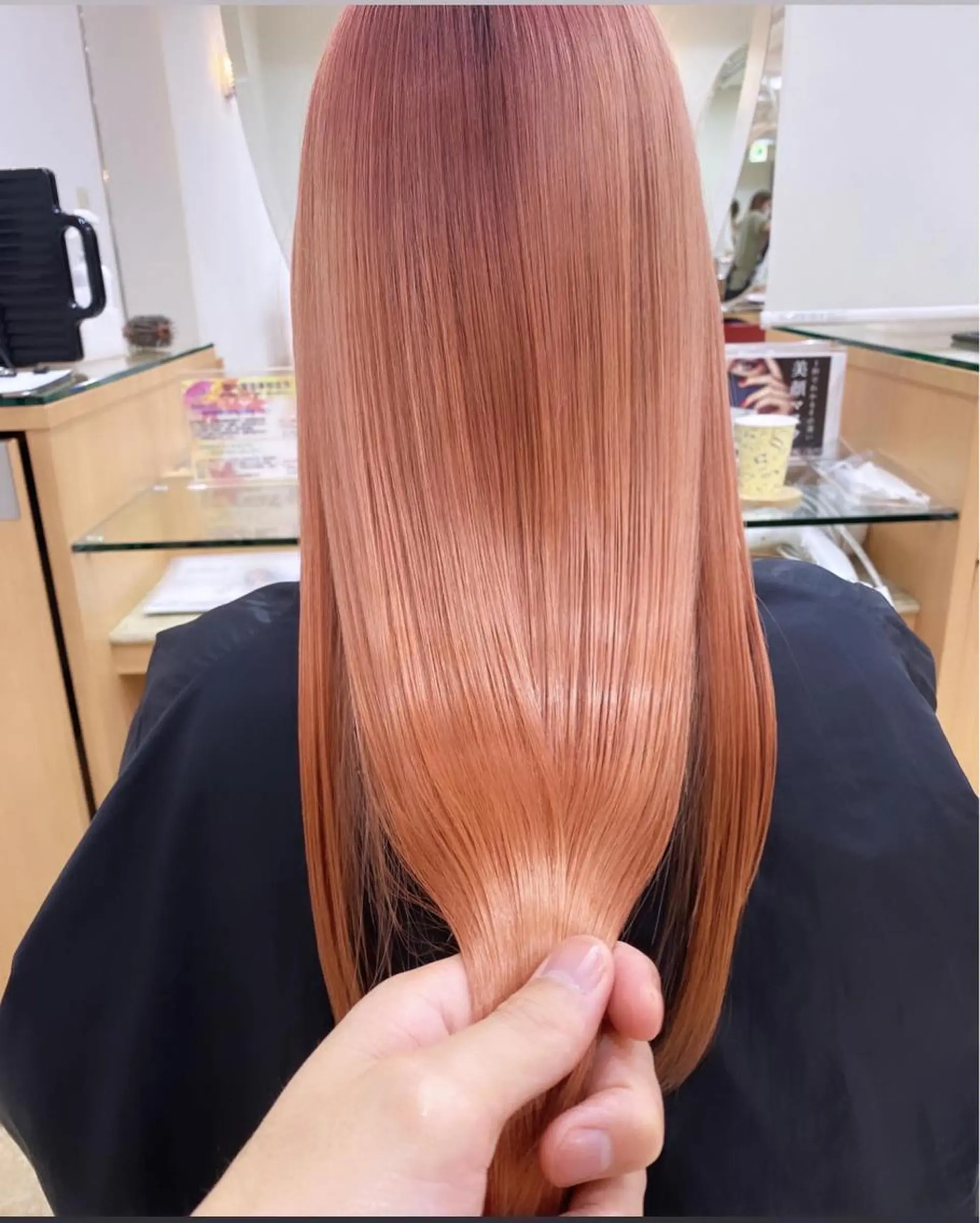 ロング カラー ピンクカラー 加藤 利基のヘアスタイル