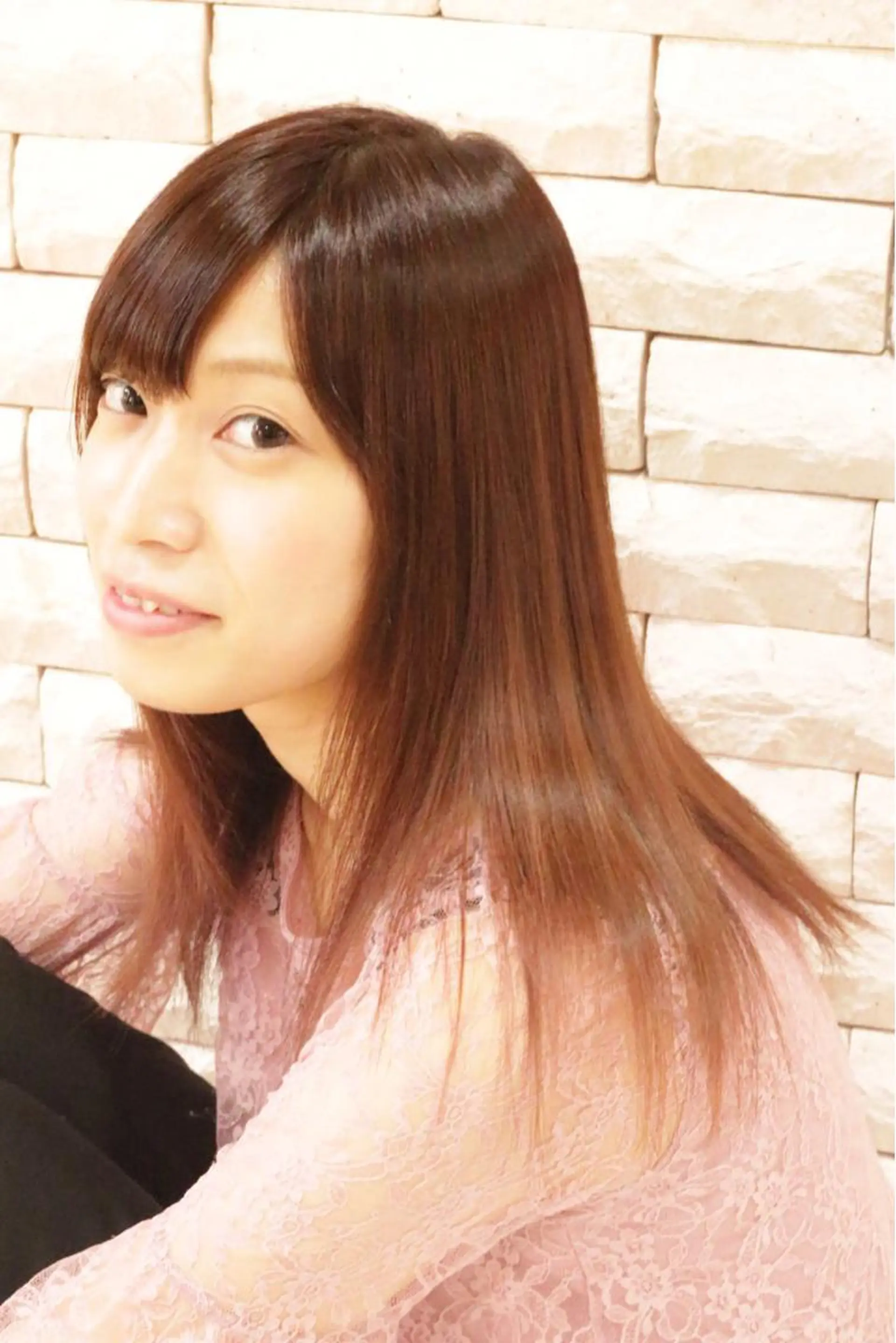 セミロング カラー レッドカラー ヘアカラー hairmake Lindo所属・Lindo 本田のヘアスタイル