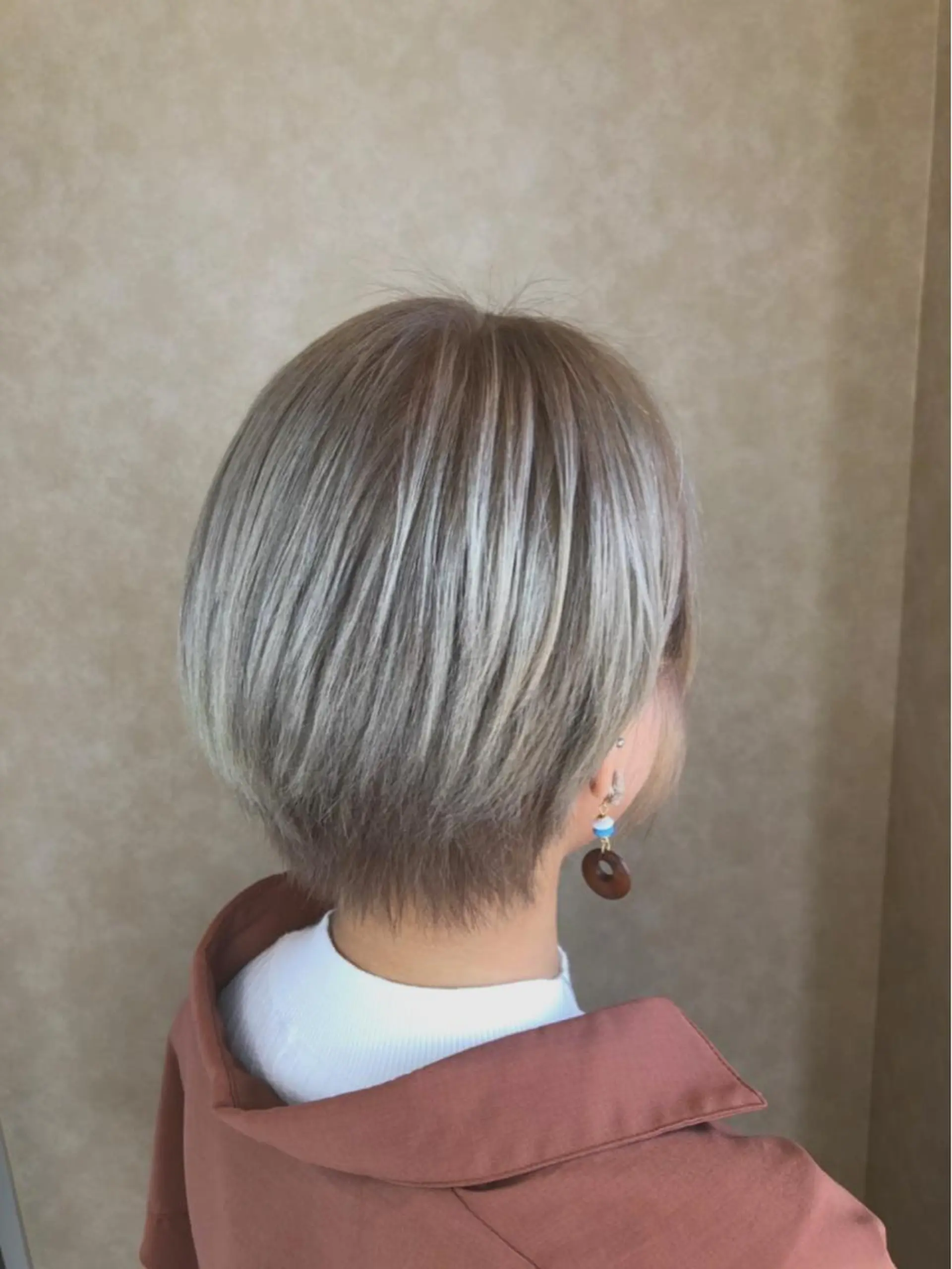 ショート カワサキ ヒナコのヘアスタイル