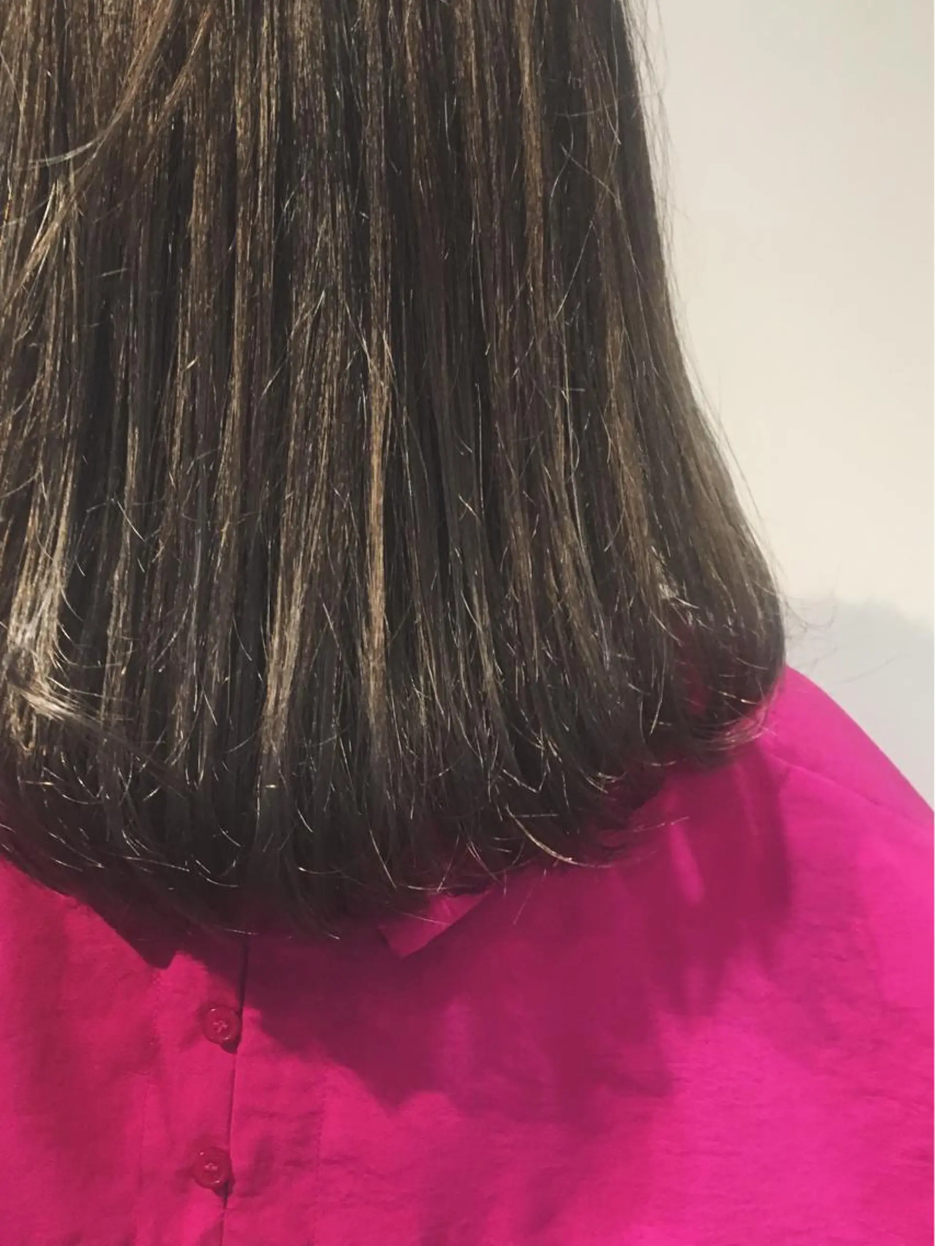 ミディアム カラー 酒井 麻里のヘアスタイル