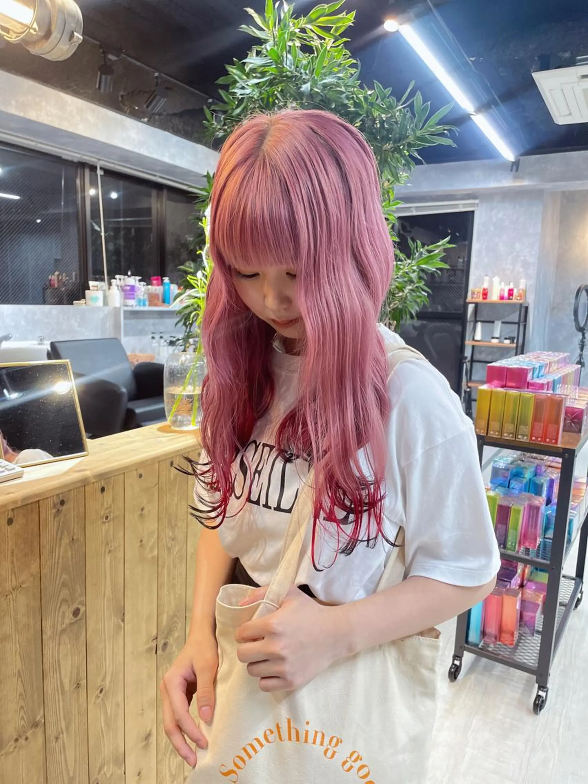 ロング カラー ブリーチ 宮城 ほのかのヘアスタイル