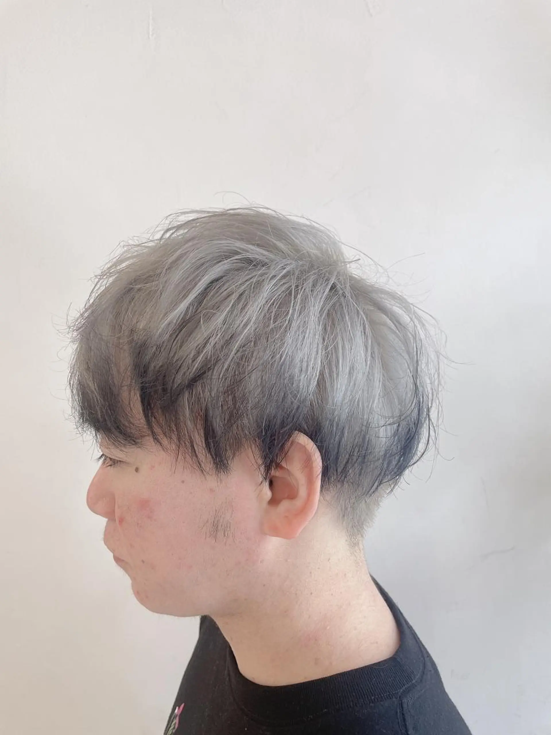 ショート カラー メンズ メンズバレイヤージュ メンズブリーチ メンズハイライト メンズハイトーン メンズインナーカラー デザインカラー 髪質改善Lilithのその他イメージ