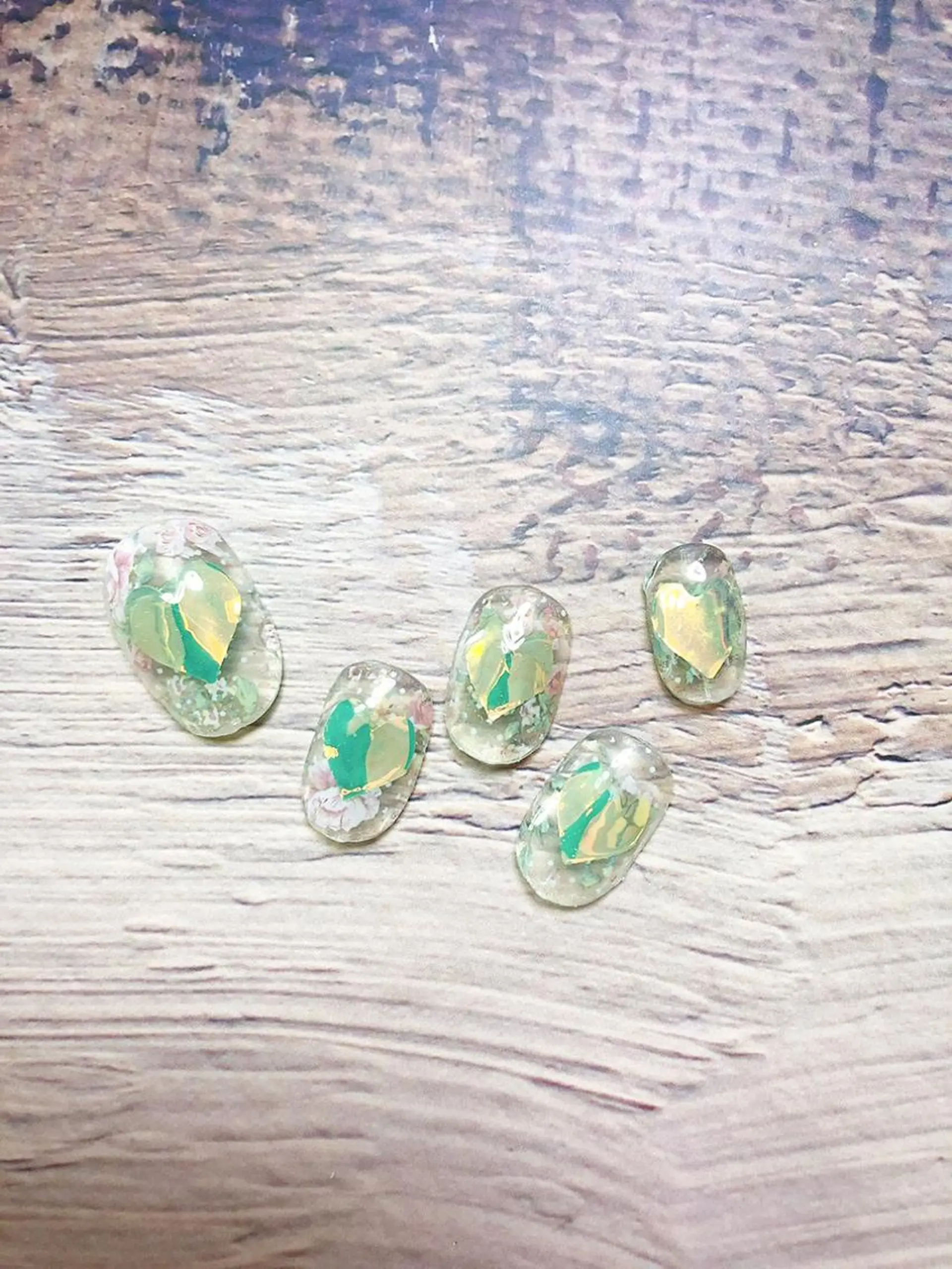 ネイル mano nella mano所属・mano nella manoのネイルデザイン