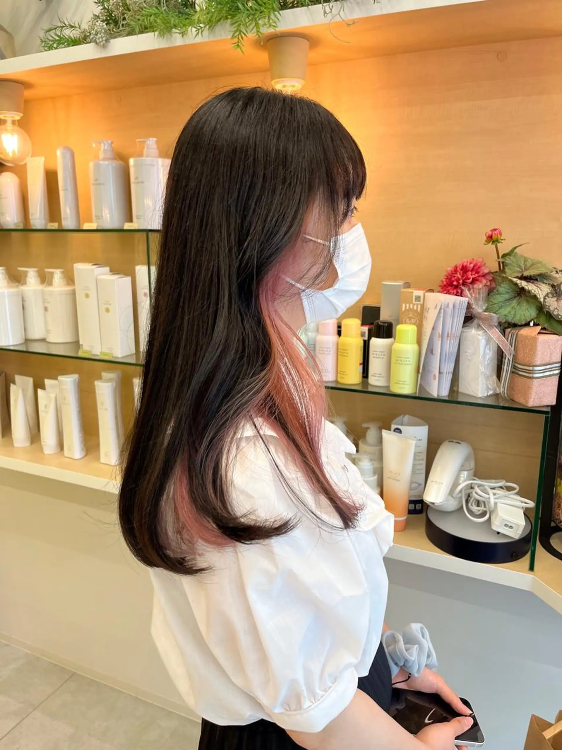 セミロング カラー ヘアアレンジ 山下 とよかのヘアスタイル