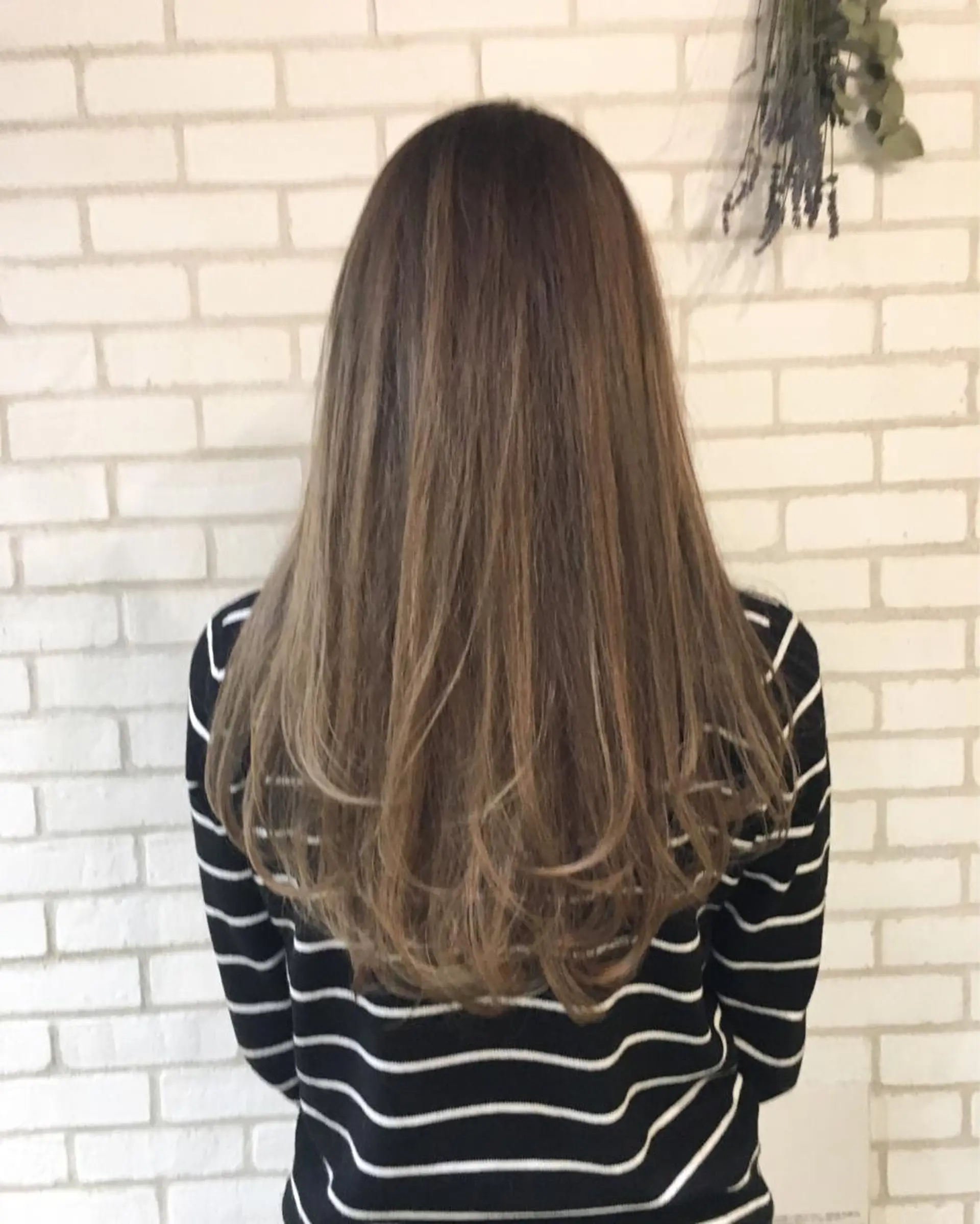 ロング カラー 佐藤 高徳のヘアスタイル