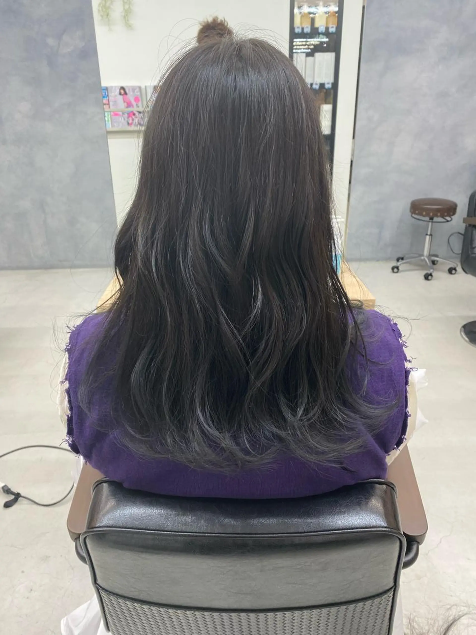 セミロング 嶋田 久純のヘアスタイル