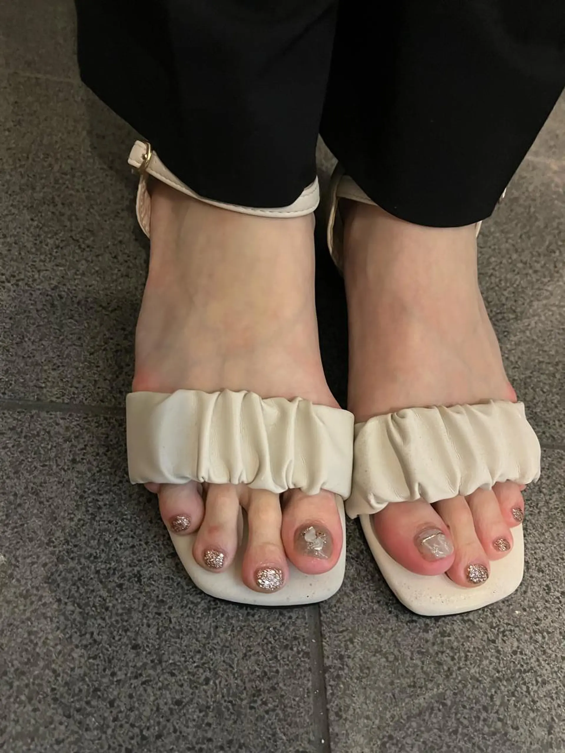 ネイル フットネイル フットネイル SAKU  nail[サクネイル]所属・SAKU nail 作島茜のネイルデザイン