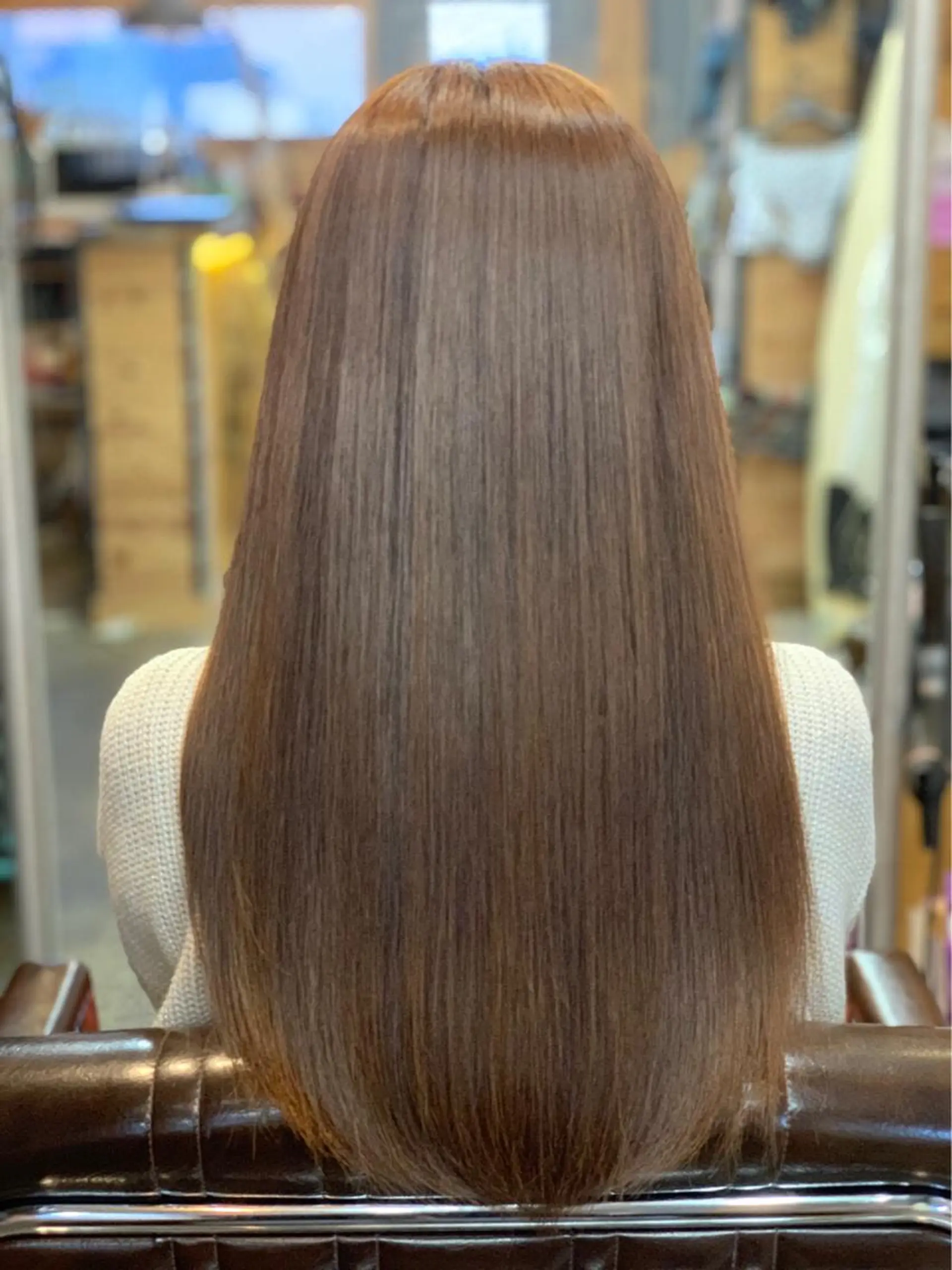 ロング カラー ベージュカラー グレージュ ハイライトカラー ハイライト koahair design所属・ヨッ シーのヘアスタイル