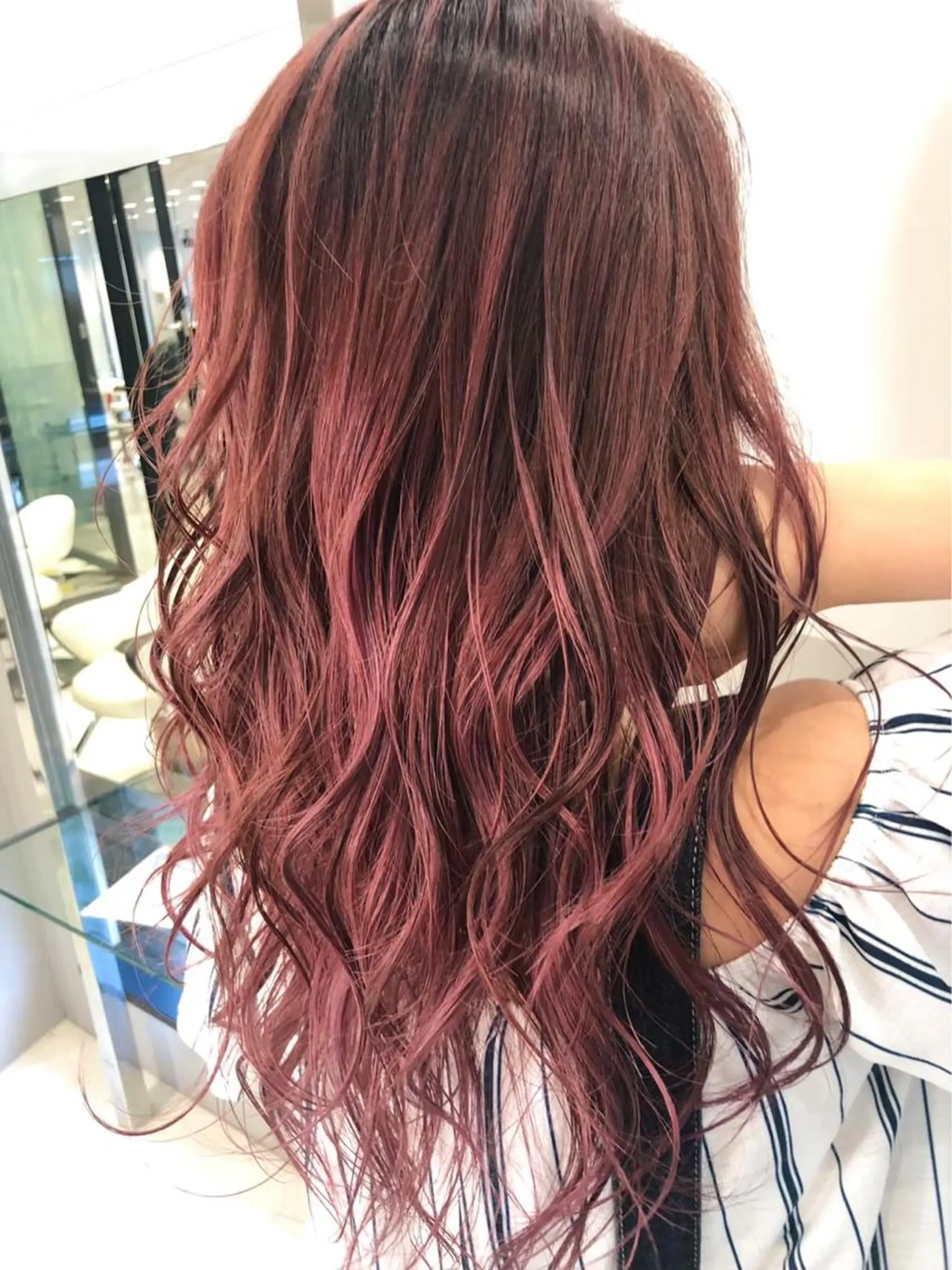 ロング EARTH  紫竹山 🦋本間未来🦋のヘアスタイル