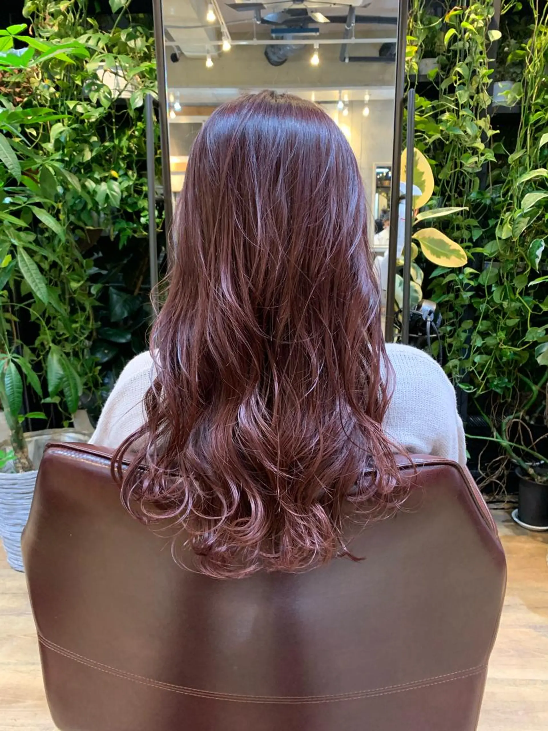 ロング カラー toi【トワ】所属・安達 俊亮のヘアスタイル