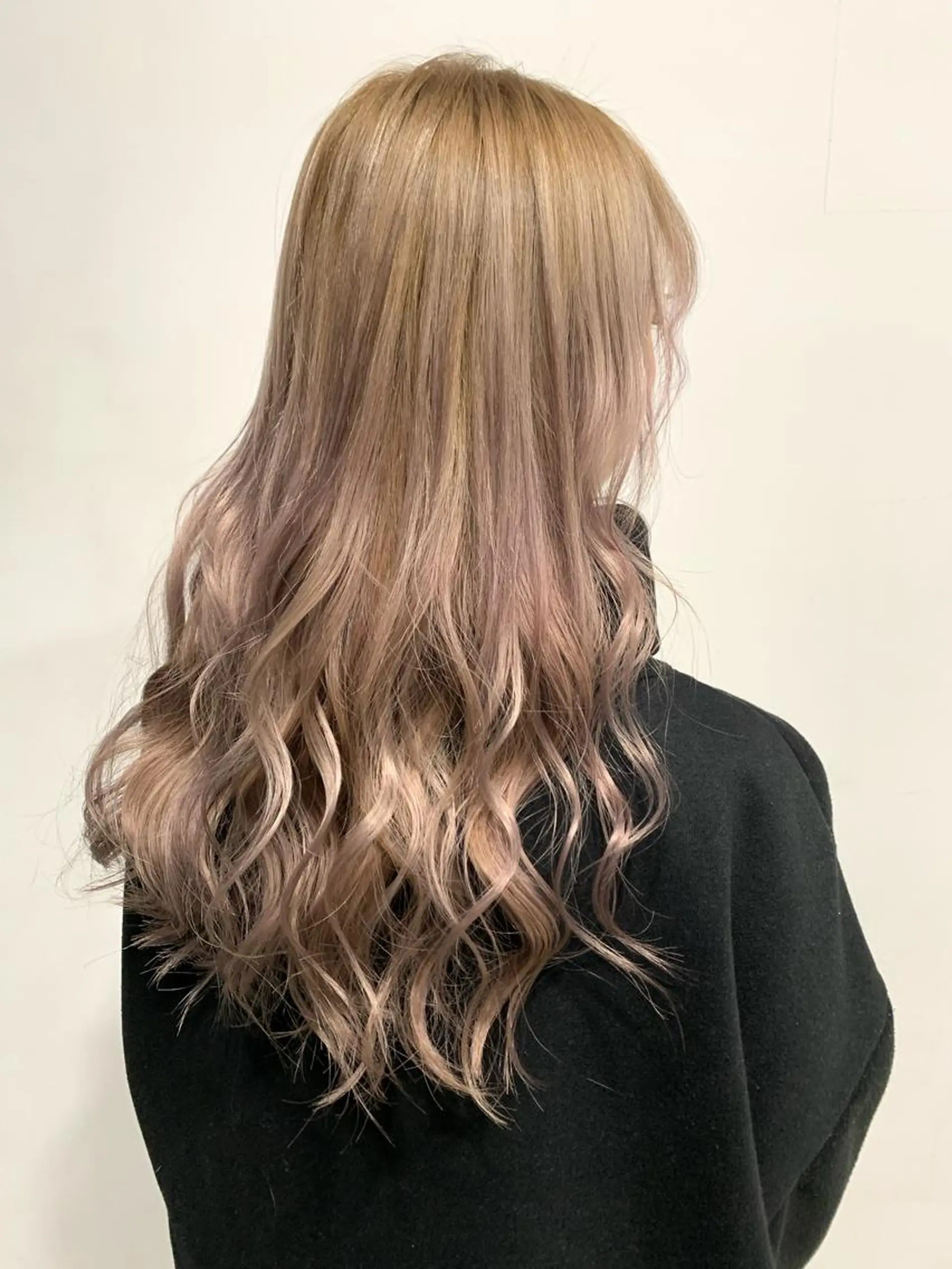 ロング CiNEMA daikanyama所属・透明感カラー🫧 今泉健太のヘアスタイル