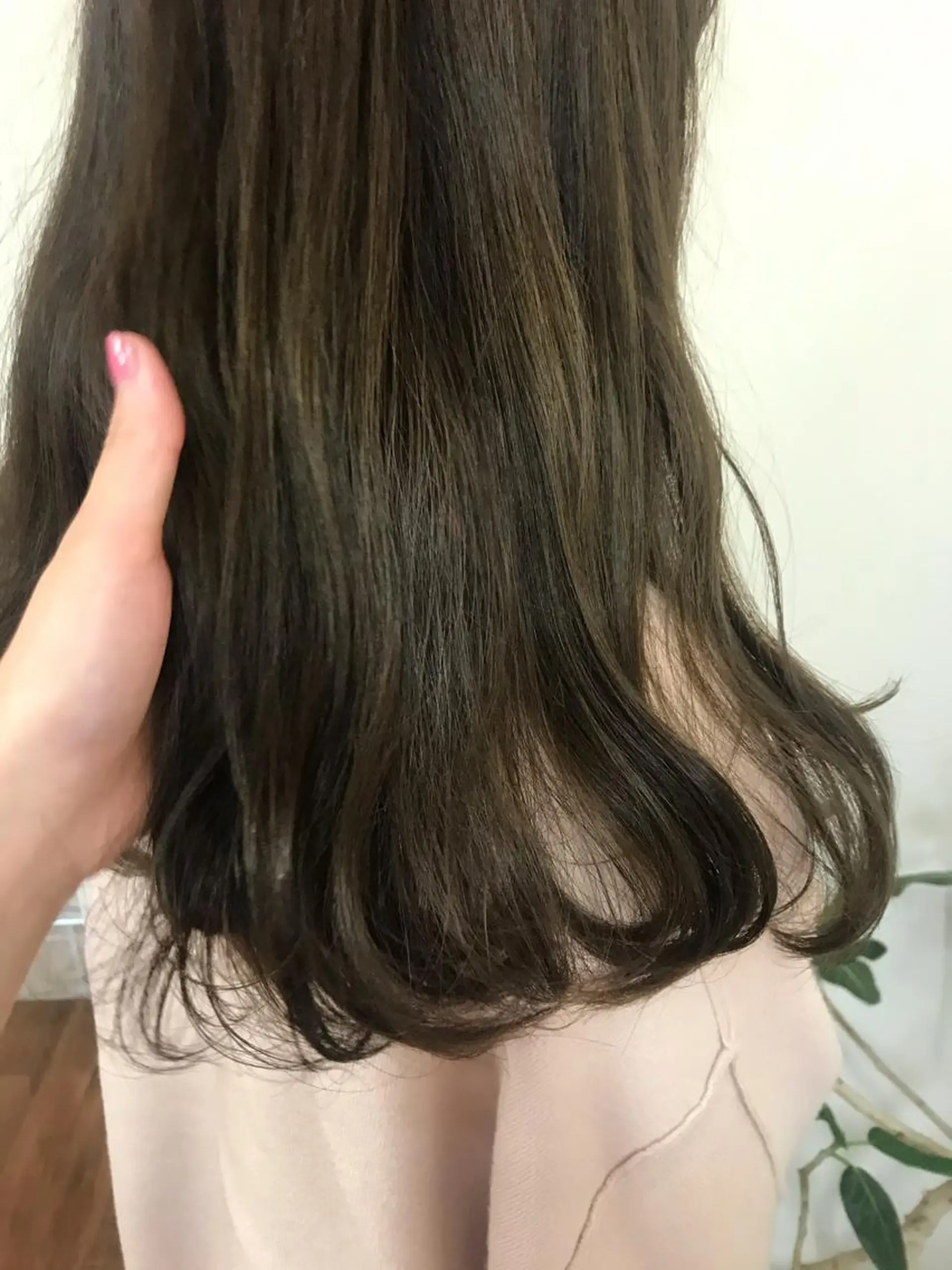 ロング カラー ベージュカラー カット ヘアカラー トリートメント * 透明感カラー c h i h o *のヘアスタイル