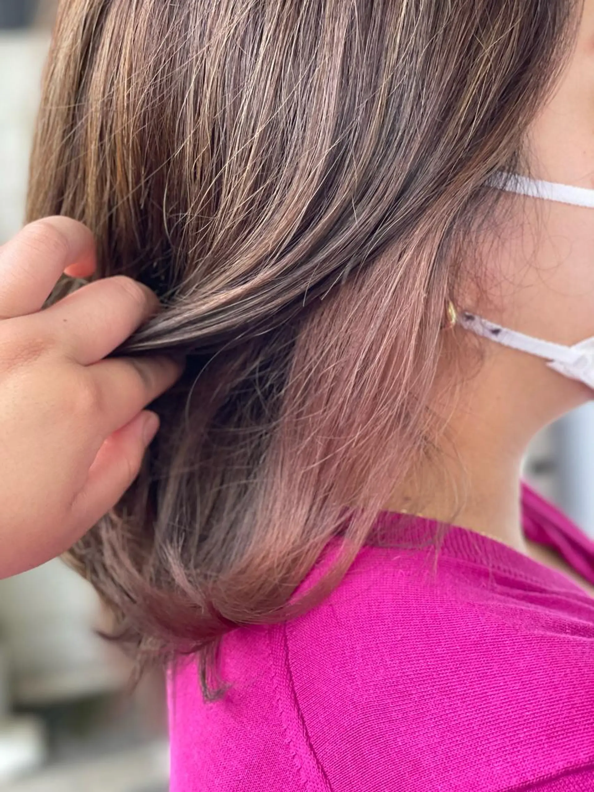 ミディアム カラー イヤリングカラー ピンクカラー 美容室 Jフィドルファドル所属・わきた かずなのヘアスタイル