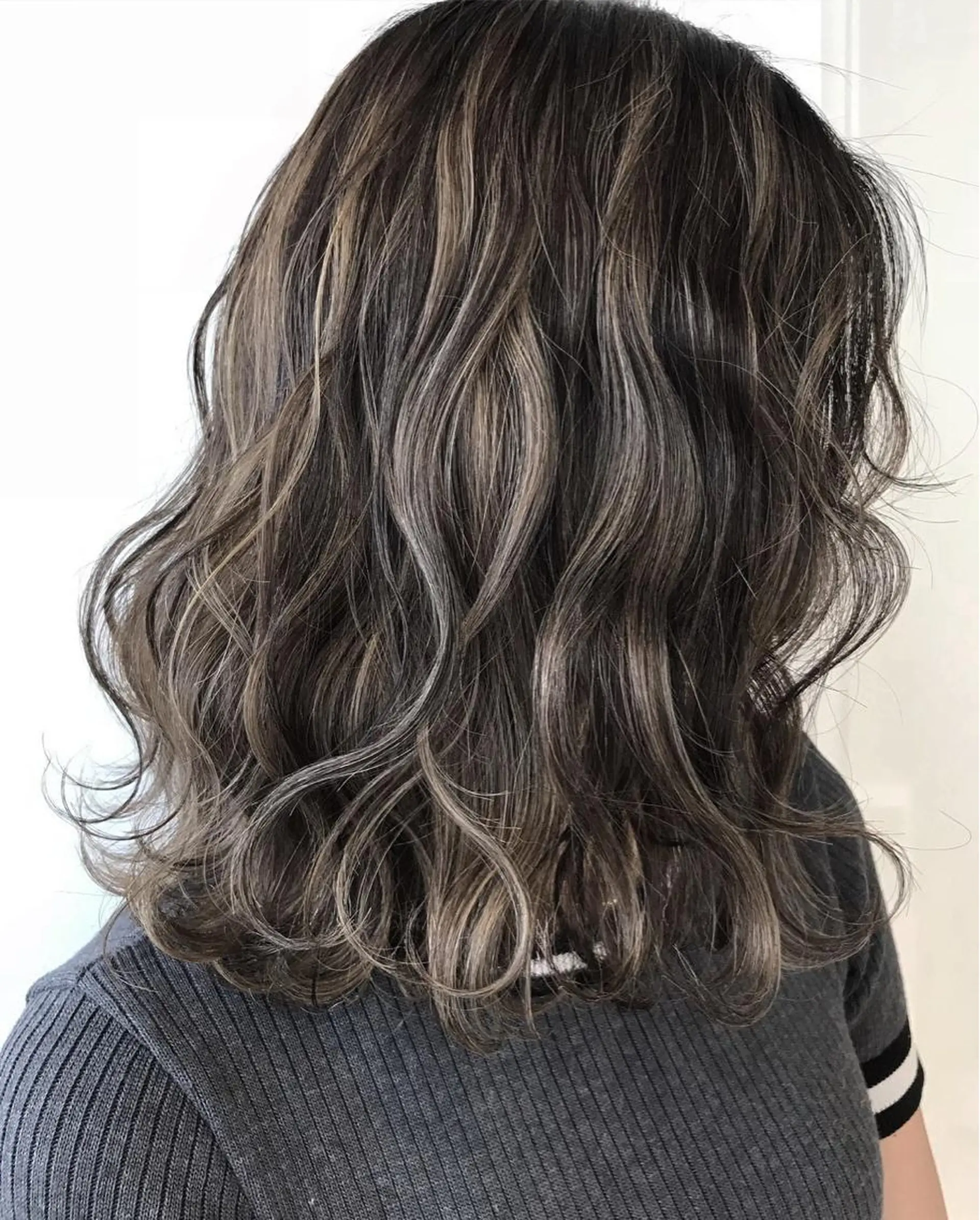 ミディアム カラー パーマ ヘアアレンジ 【公式】amble luxe池袋東口🩷のヘアスタイル