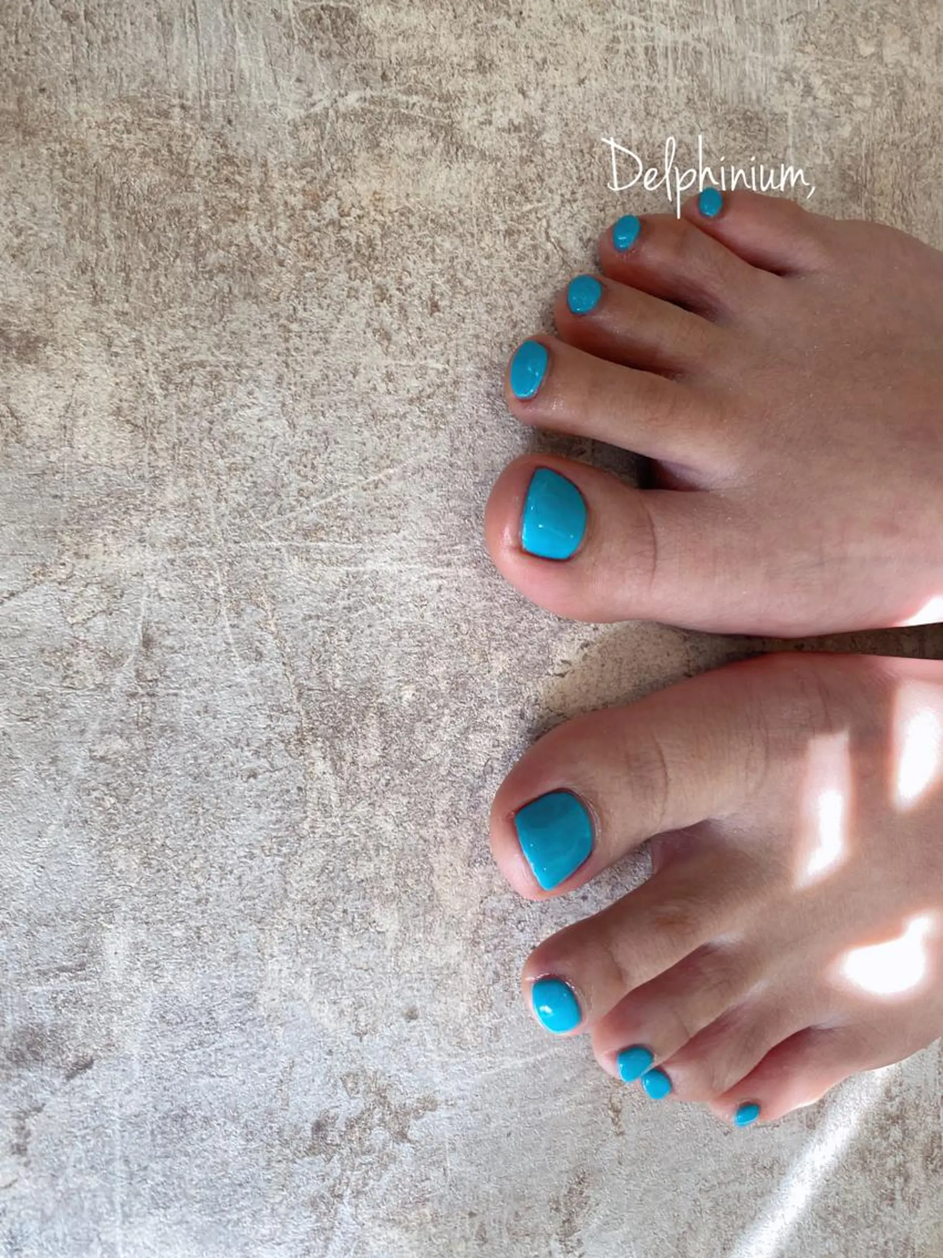 ネイル フットネイル ラメ(グリッター) ミラーネイル ワンカラーネイル フットネイル 岡本 友恵のネイルデザイン