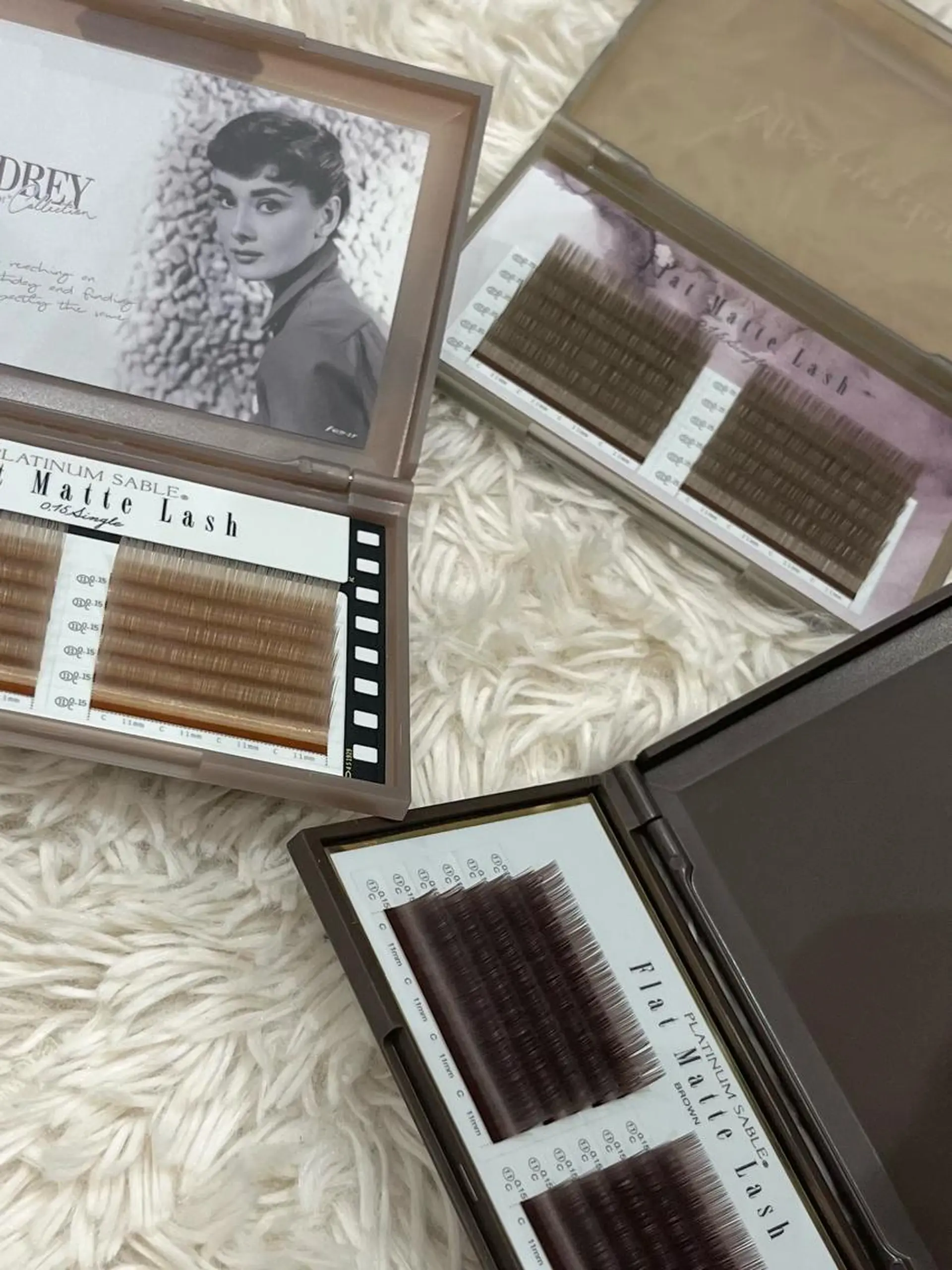 マツエク・マツパ フラットラッシュ Cheri所属・きし かりんの眉毛・アイブロウイメージ